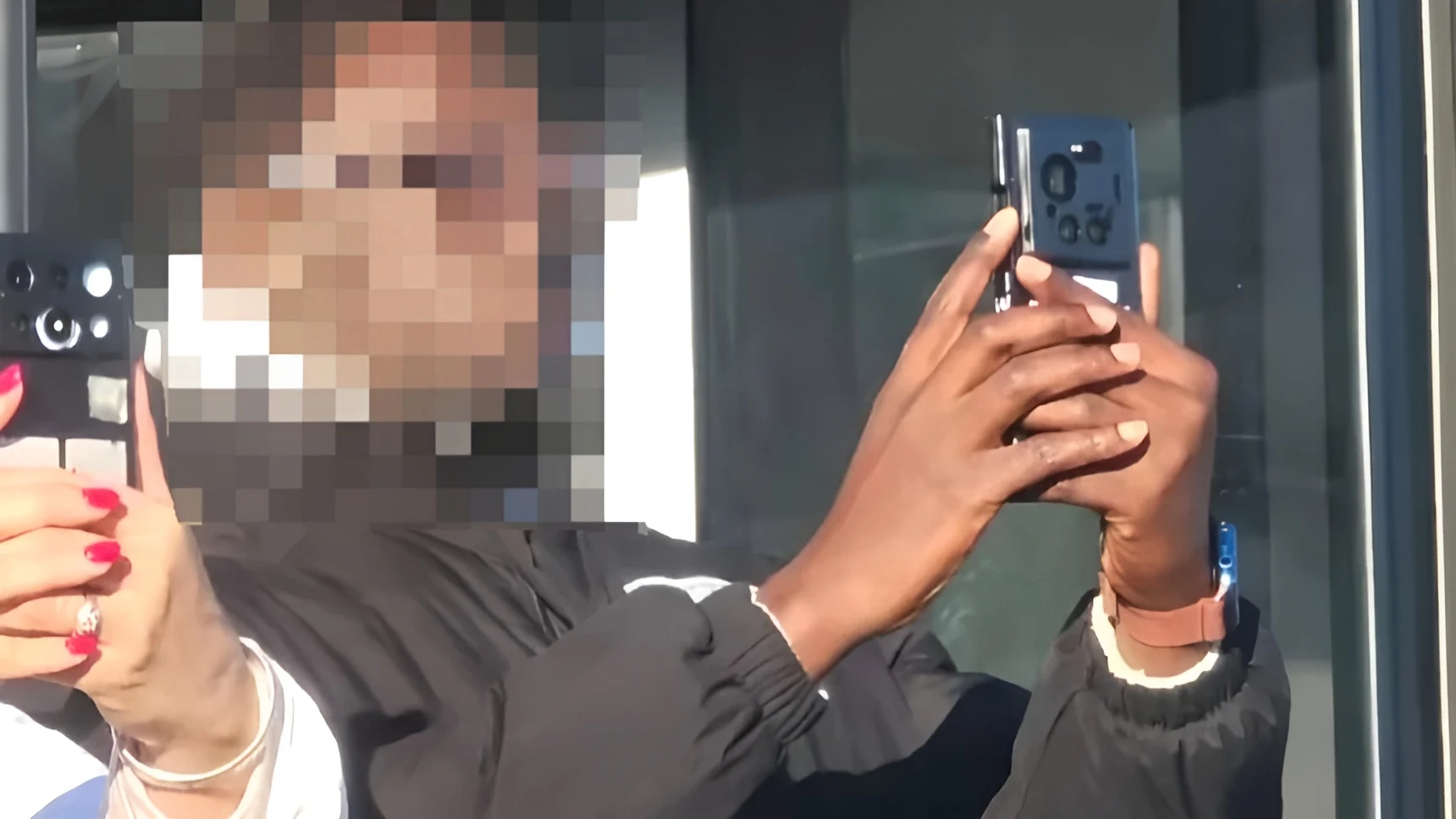 Xiaomi 17 Ultra: Leica Camera Design Leaked in Spyshots