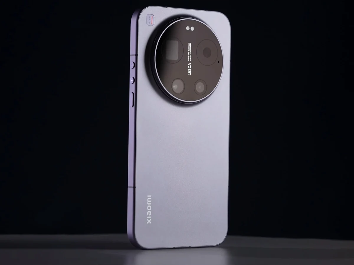 Xiaomi 17 Ultra Front Design and New Color Revealed in Video