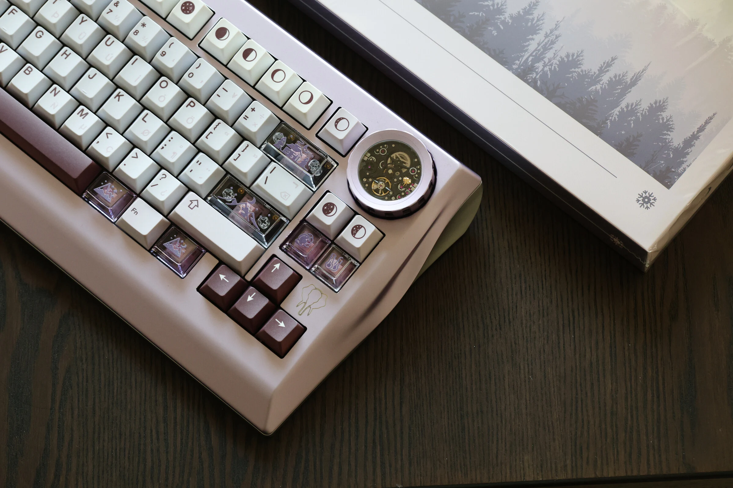 Wuque Studio Nama: Mechanical Watch Keyboard with Sapphire Glass