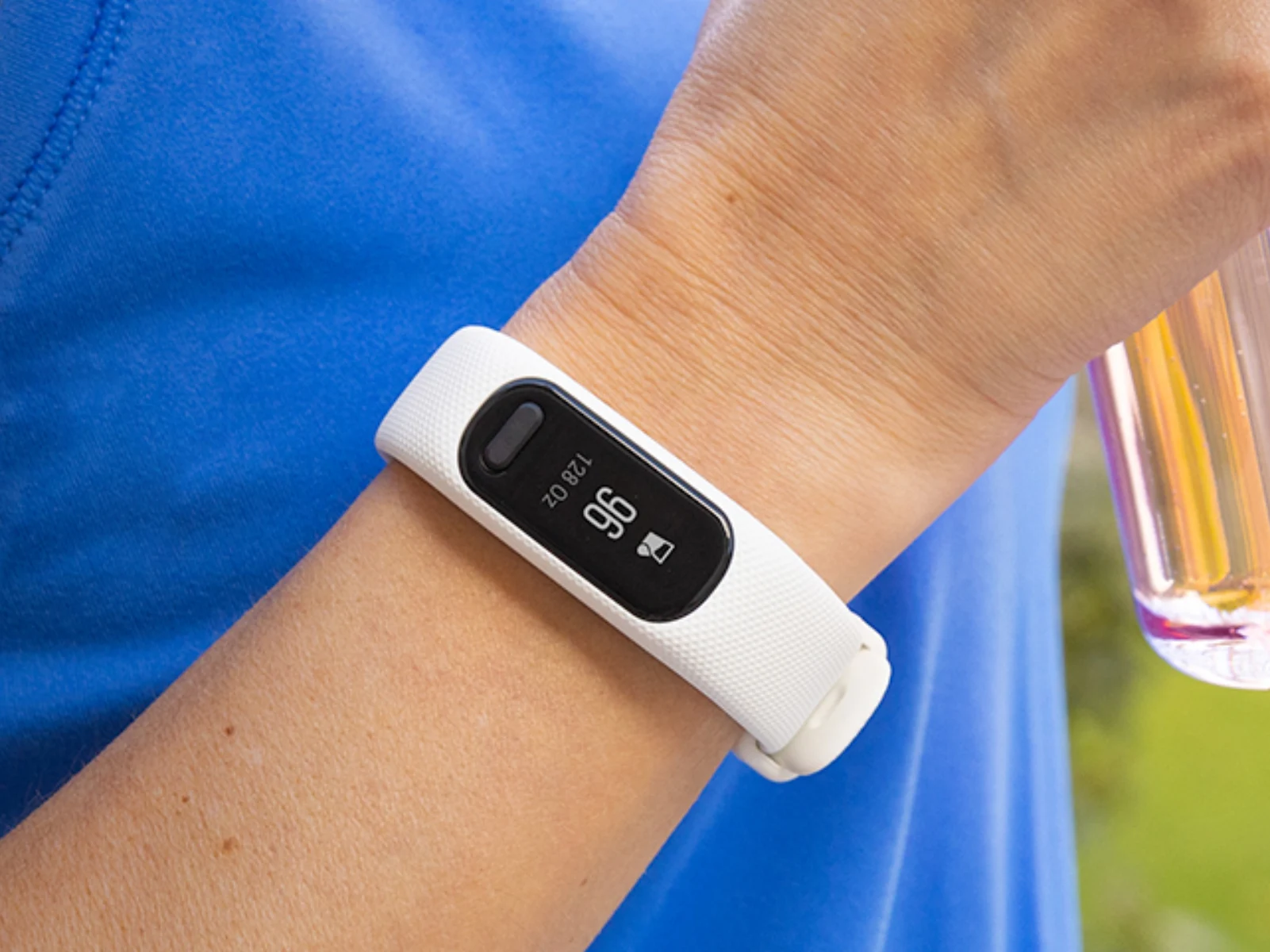 New Garmin Fitness Tracker with Built-In GPS Unveiled