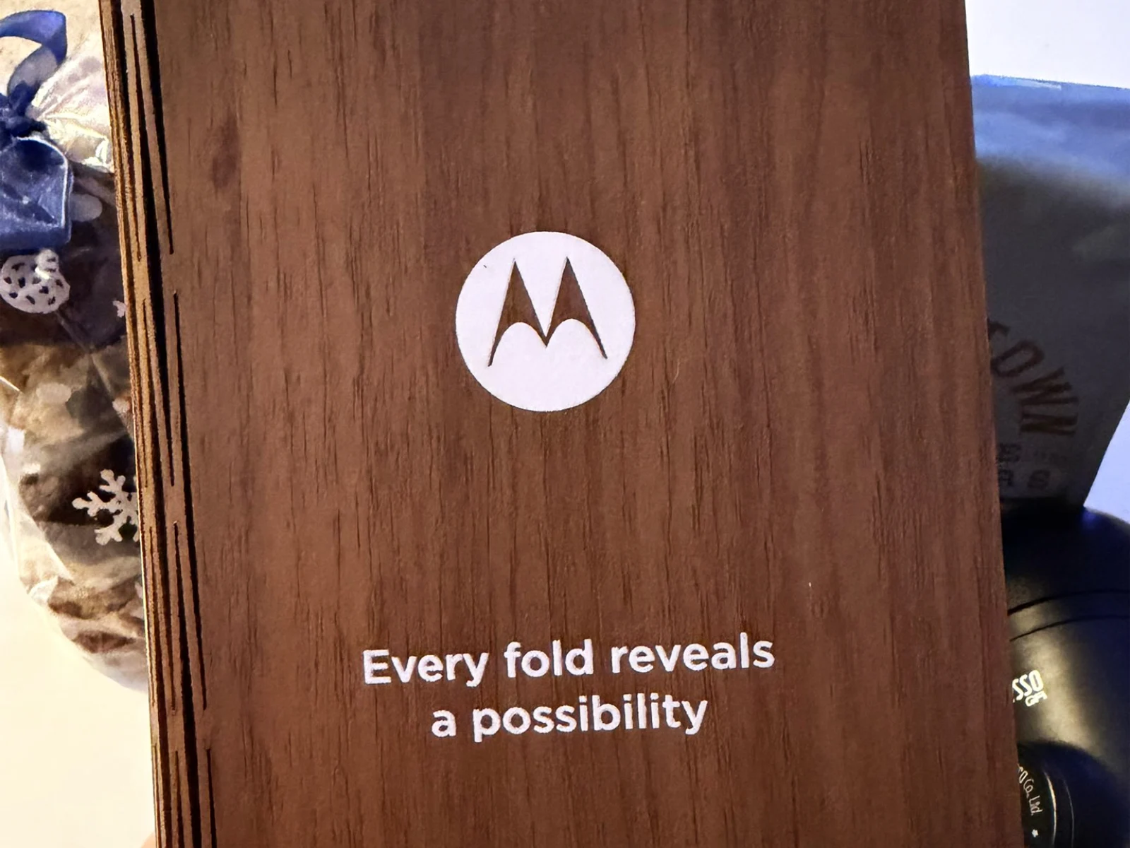 Motorola Fold Teaser Revealed: A Strong Rival to Galaxy Z Fold 7