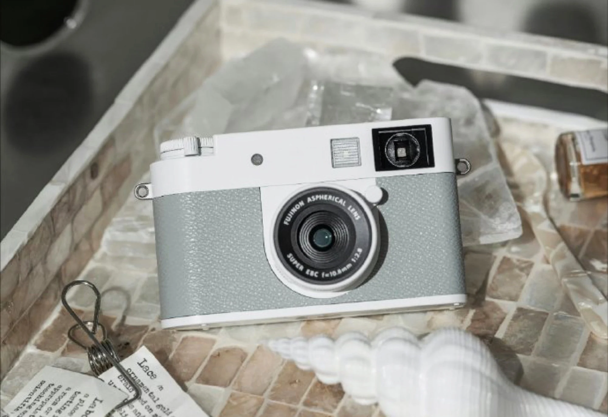 Fujifilm X Half Compact Camera: 1-Inch Sensor & Film Mode Leak