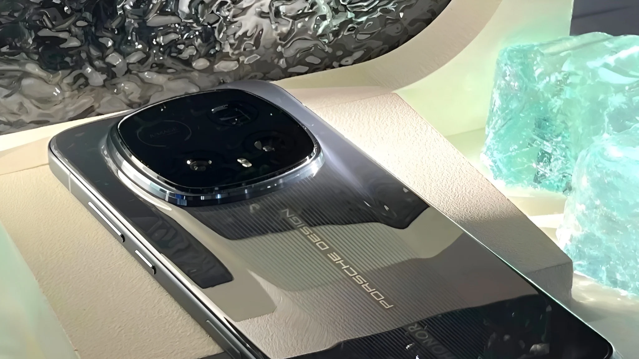 Honor Magic 8 RSR: Specs, Photos, and Porsche Design Edition Samples