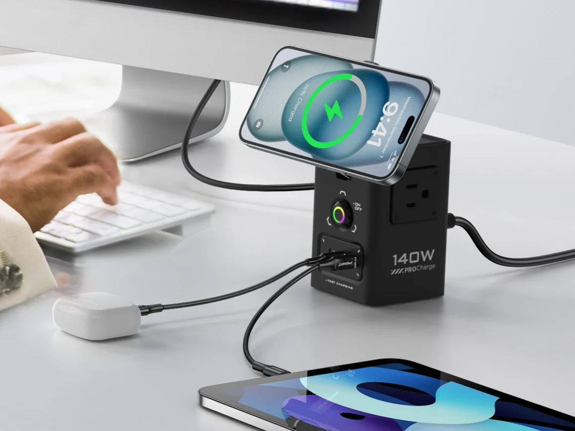 Pisen Launches 140W All-in-One Charger with AC and USB Ports