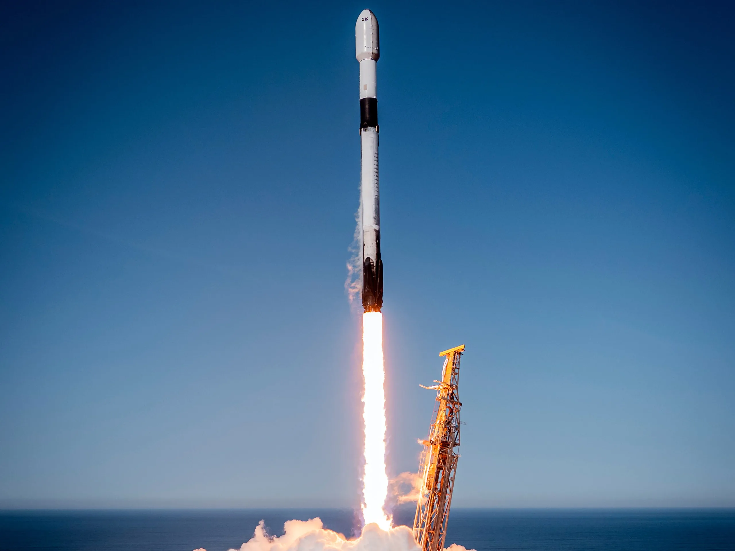SpaceX Plans Orbital Data Center with Satellites in Busy Orbit