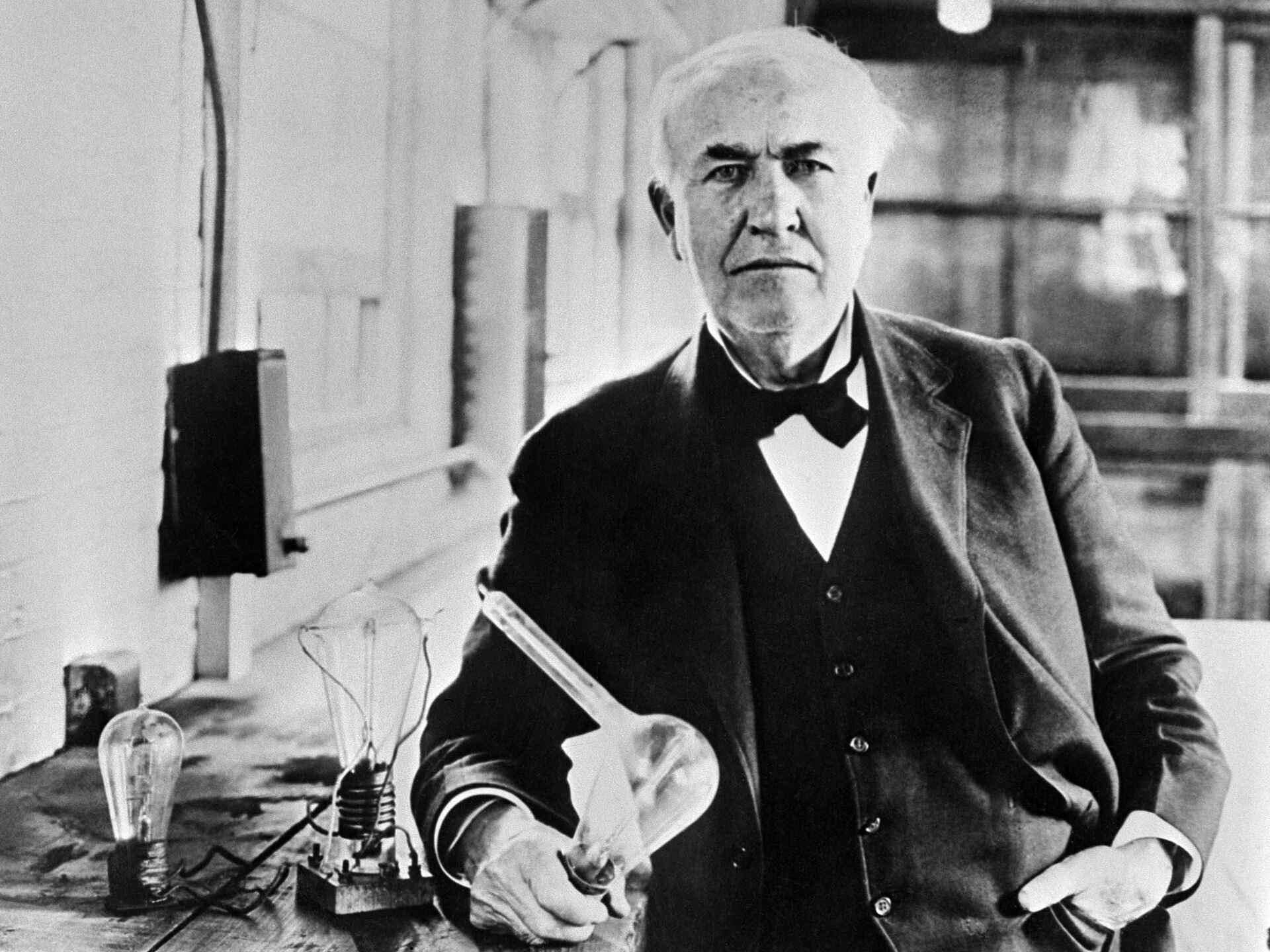 Thomas Edison: Early Nanotech Pioneer and Graphene Innovator