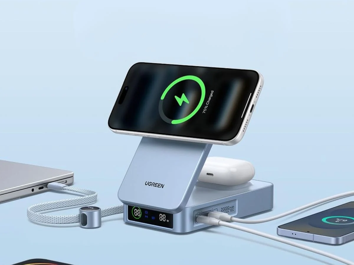 Ugreen Launches New Folding Wireless Power Bank with Display