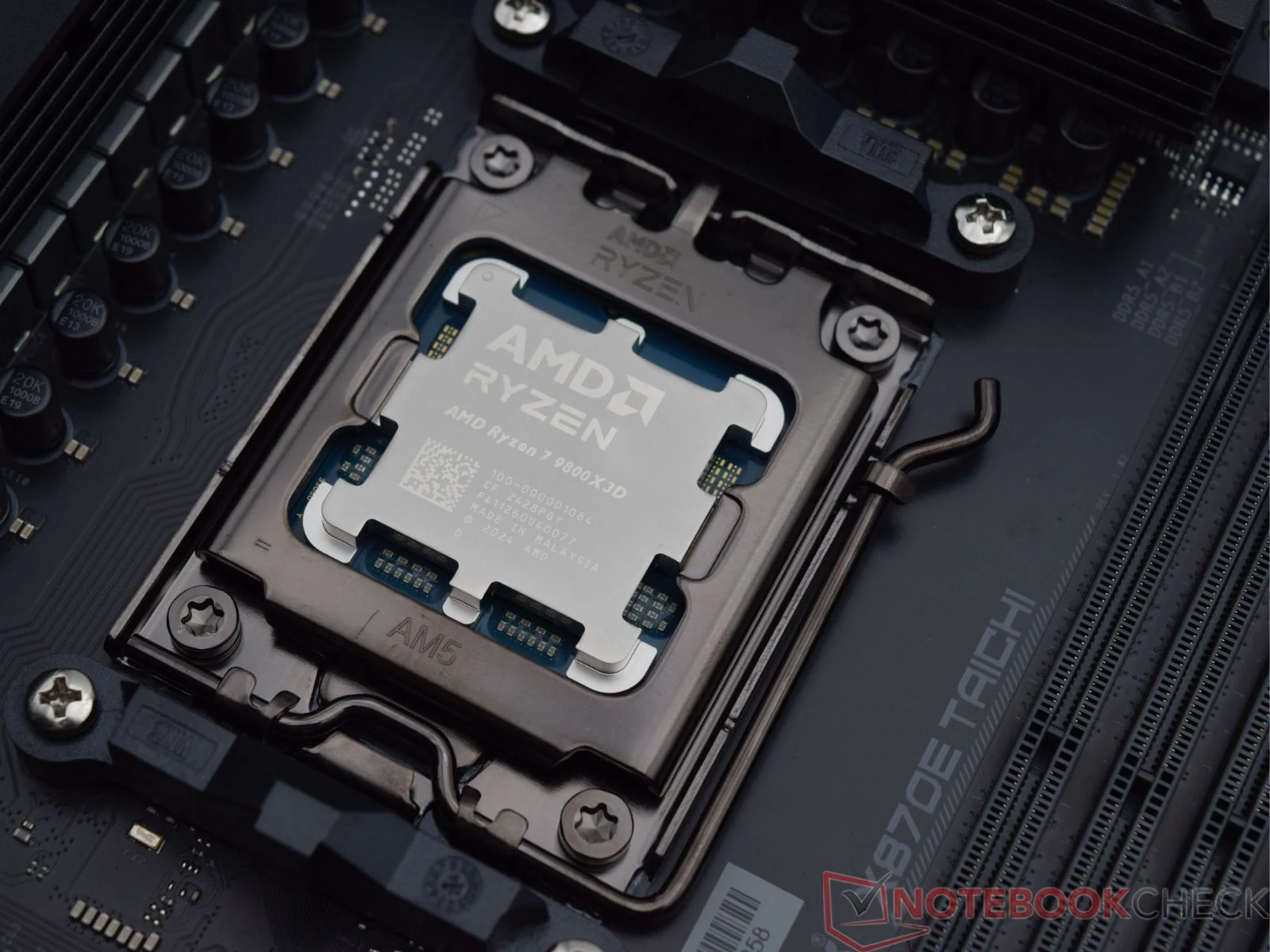 AMD Zen 5 X3D CPUs Show DDR5-9800, Ryzen 9950X3D Confirmed