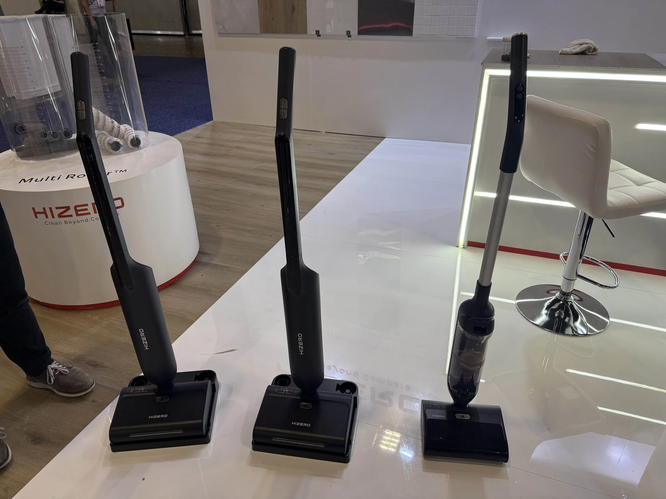 HIZERO Unveils H100R Multi-Surface Cleaner at CES 2026