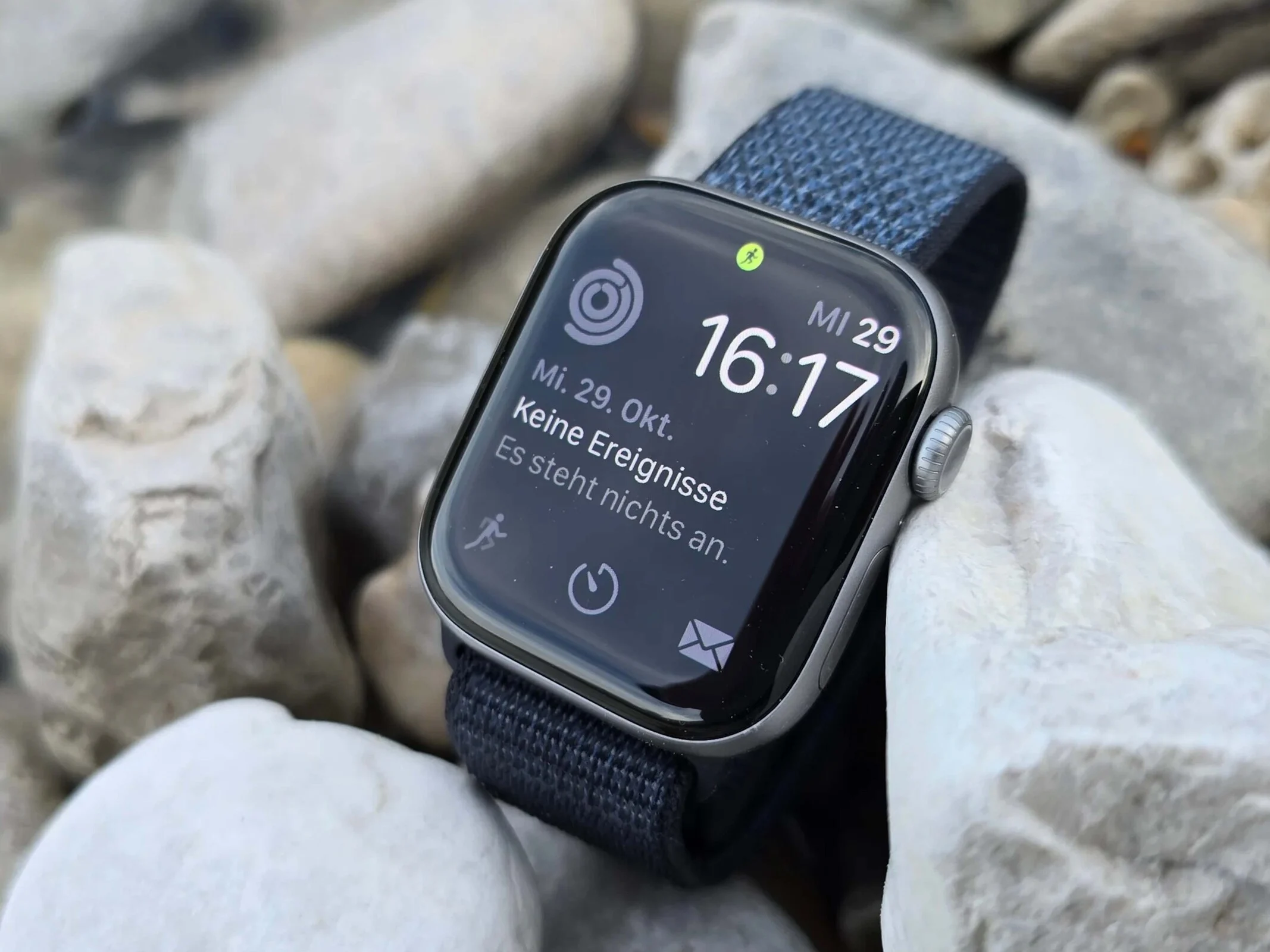 Apple Watch More Accurately Detects Atrial Fibrillation Than Check-ups