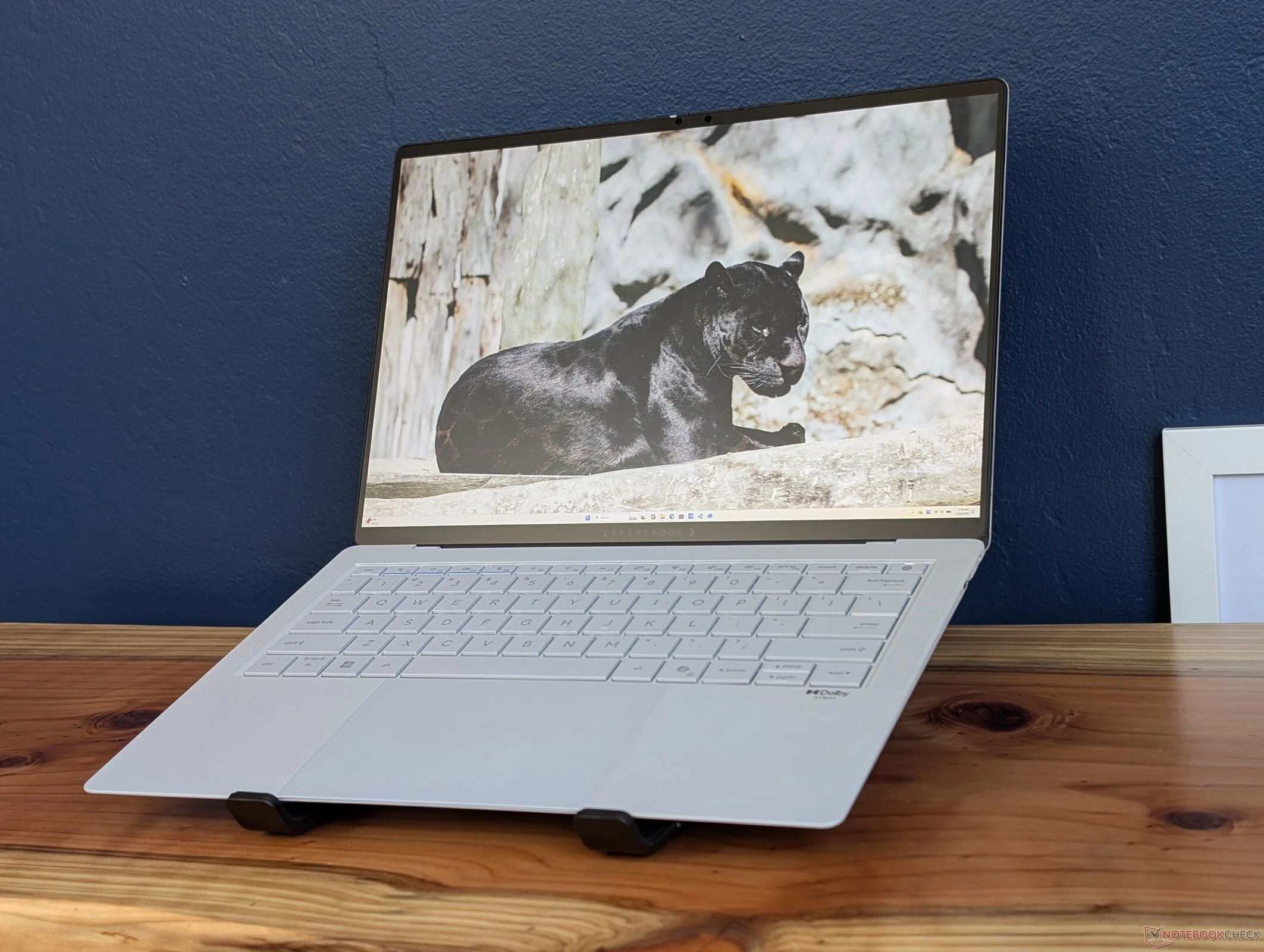 Asus ExpertBook Ultra: Fast Performance in a Compact Size