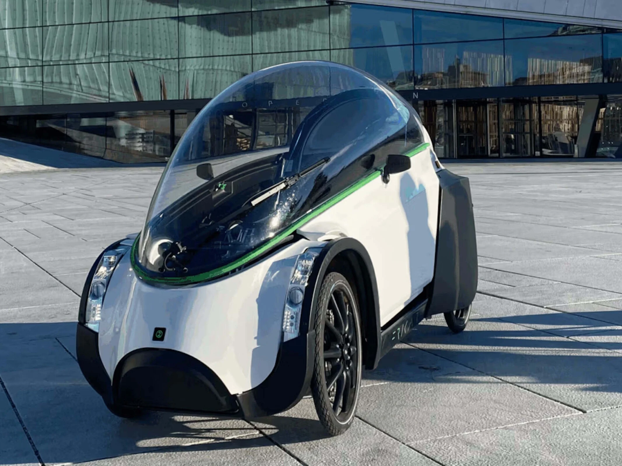 TwoZero: A Car Alternative Without Registration or License Needed