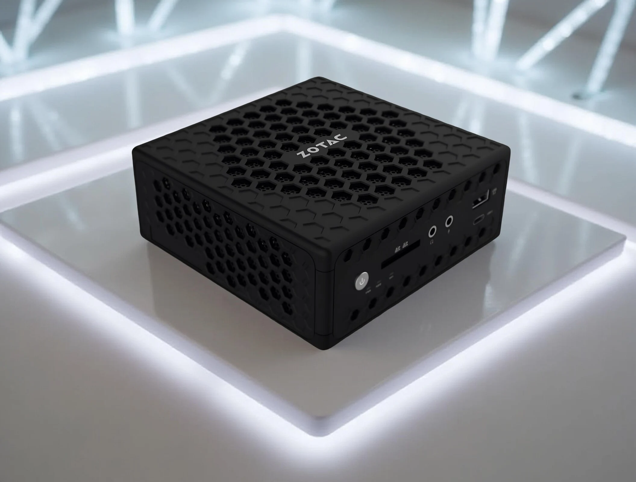 Affordable Fanless Mini PC: Zotac Zbox CI360 with Intel CPUs