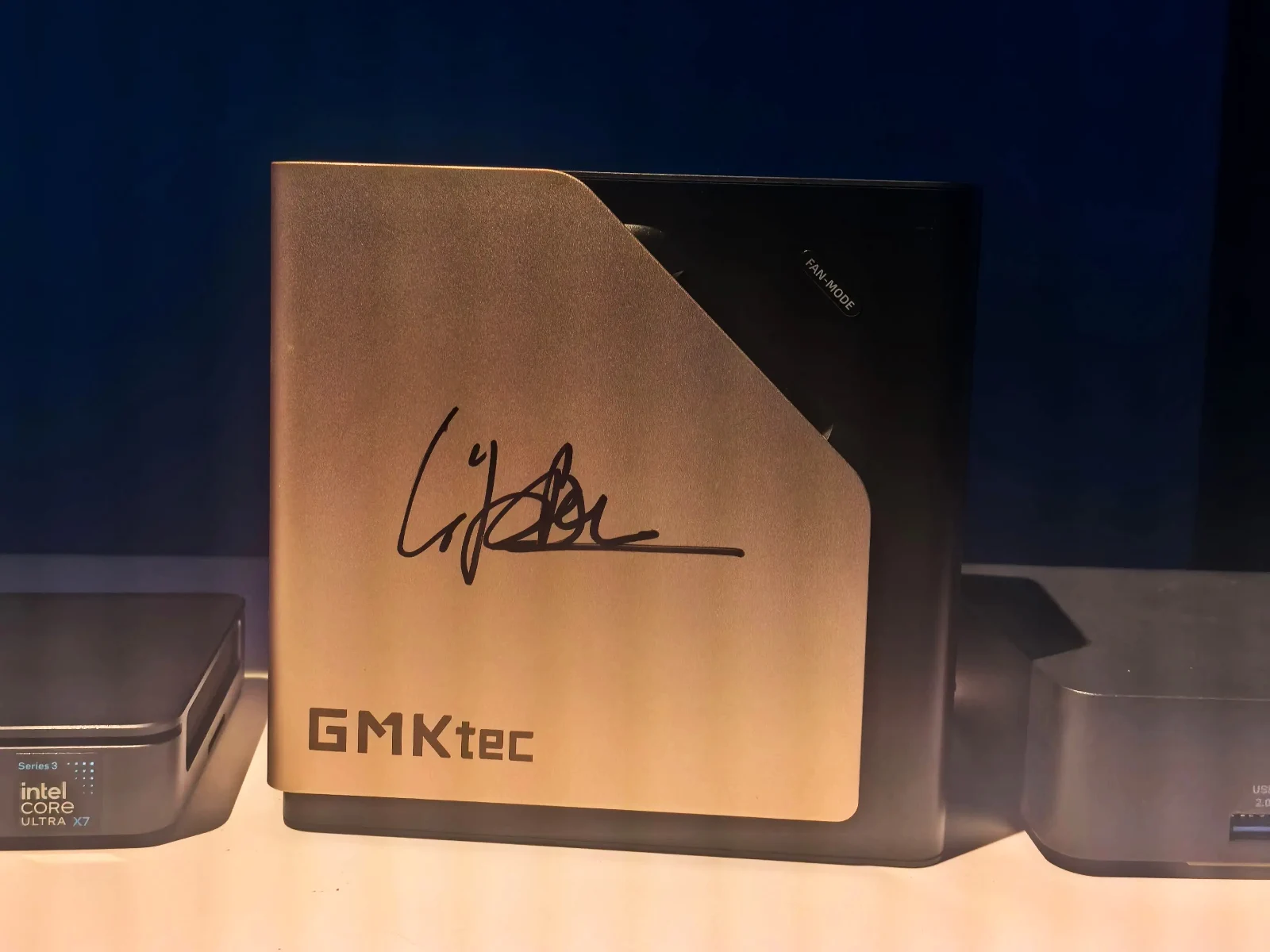 GMKtec Launches EVO-T2 Mini-PC with OCuLink and 10 Gbps Ethernet