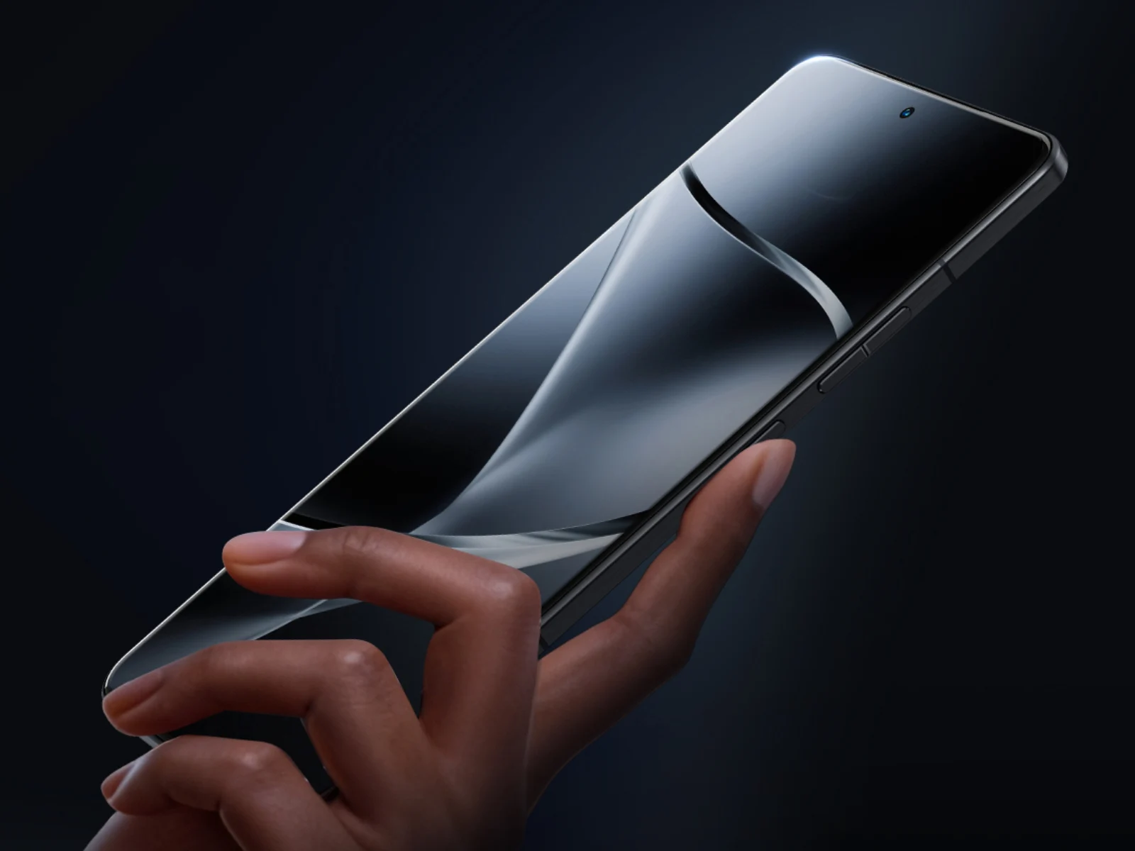 Motorola Launches Affordable High-End Smartphones Under Global Prices