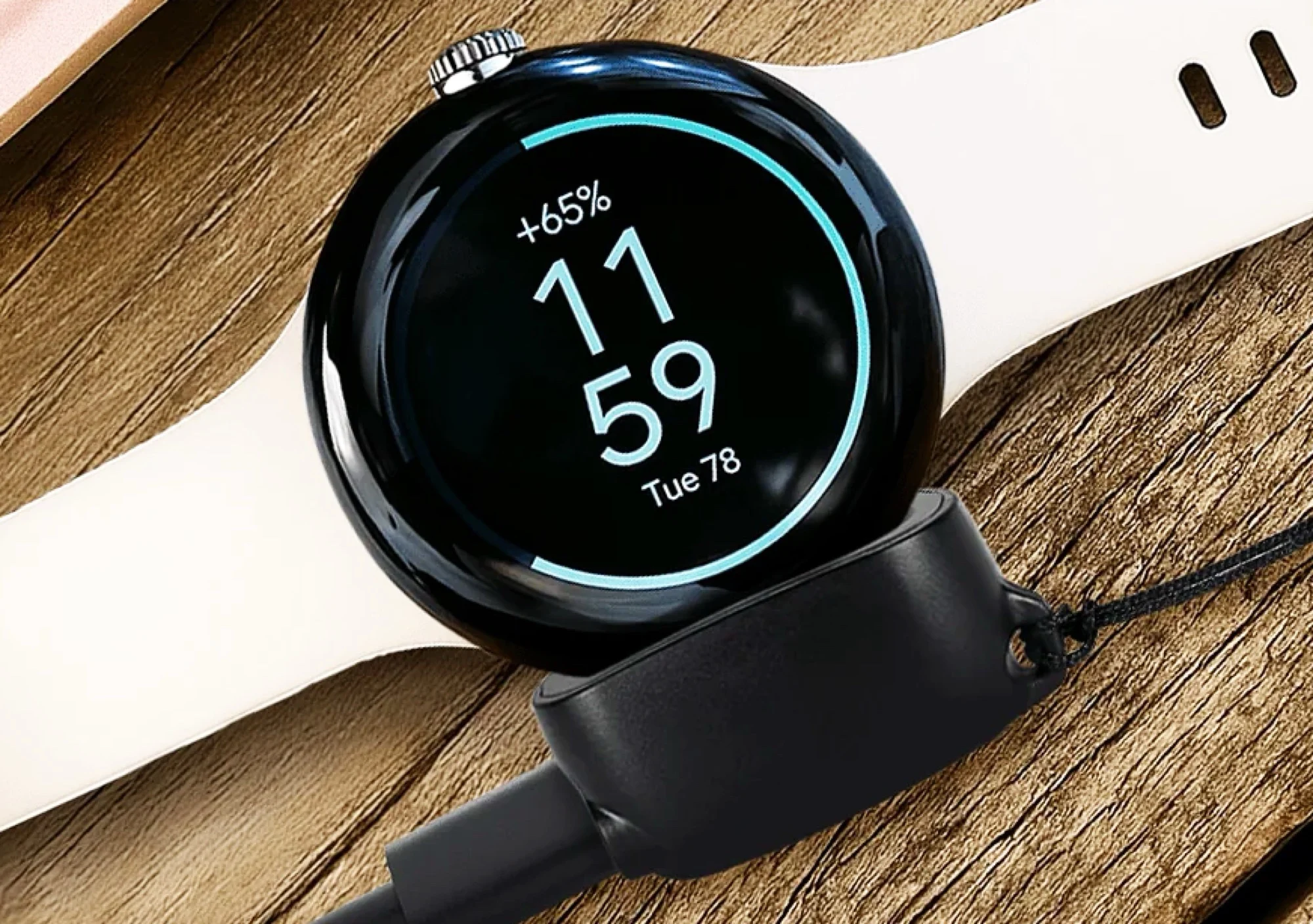 Google Pixel Watch 4 Now Includes $9 Travel Charger