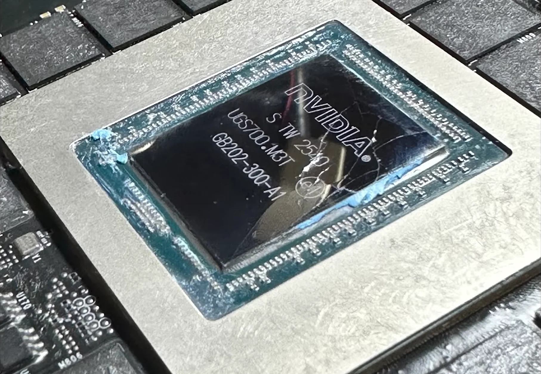 MSI RTX 5090 Lightning Z Cracks Under 2,500W BIOS Test