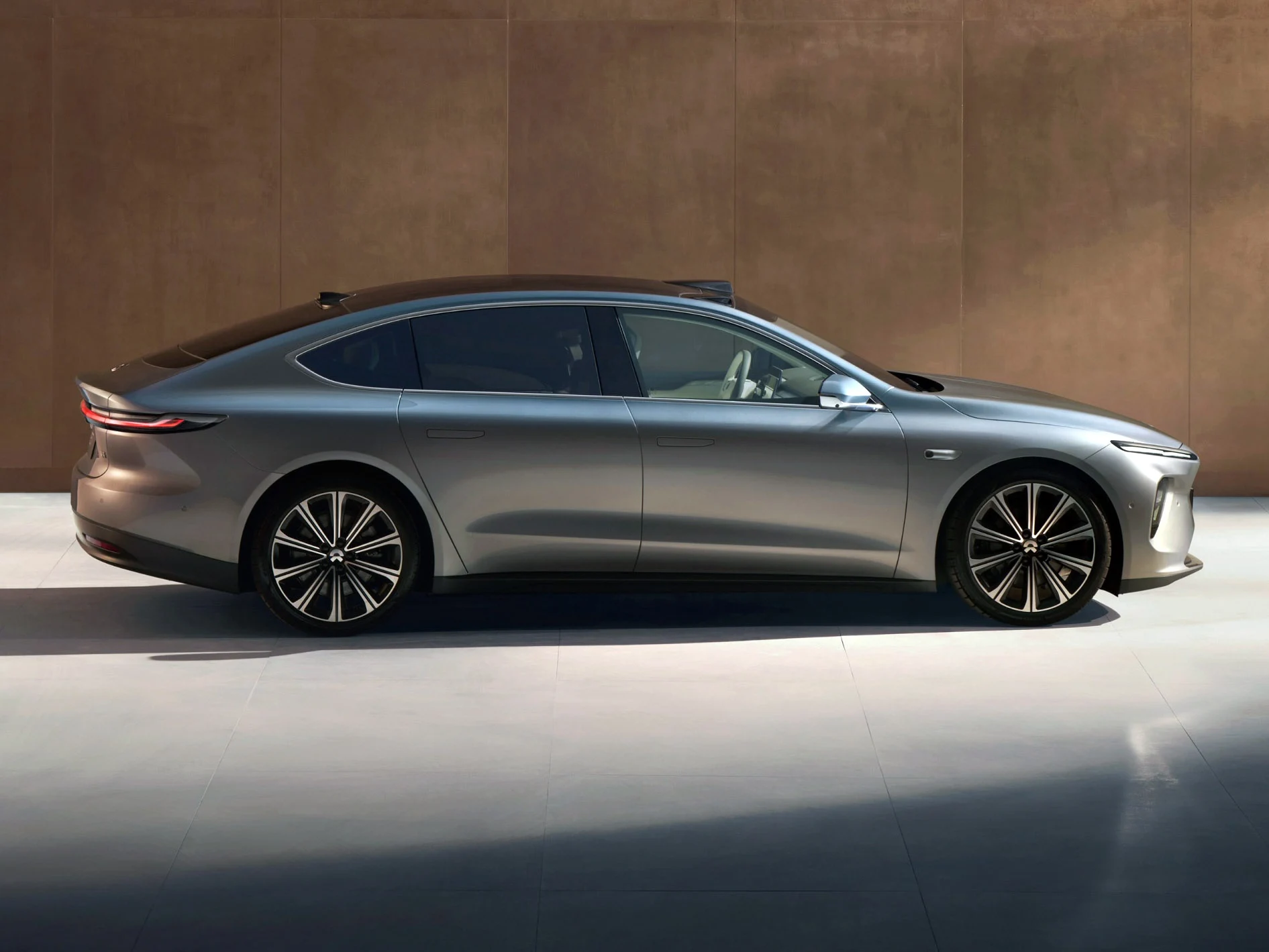New Solid-State Battery Standard Sets 2027 EV Performance Benchmarks