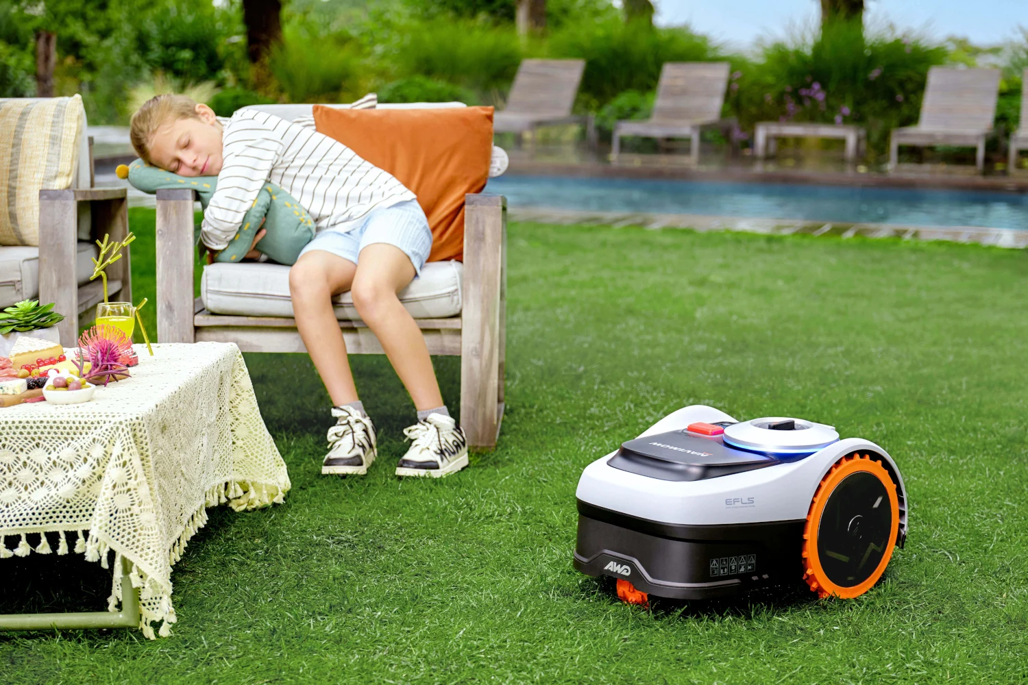 Segway Launches Affordable Navimow i2 AWD Robot Mowers Worldwide