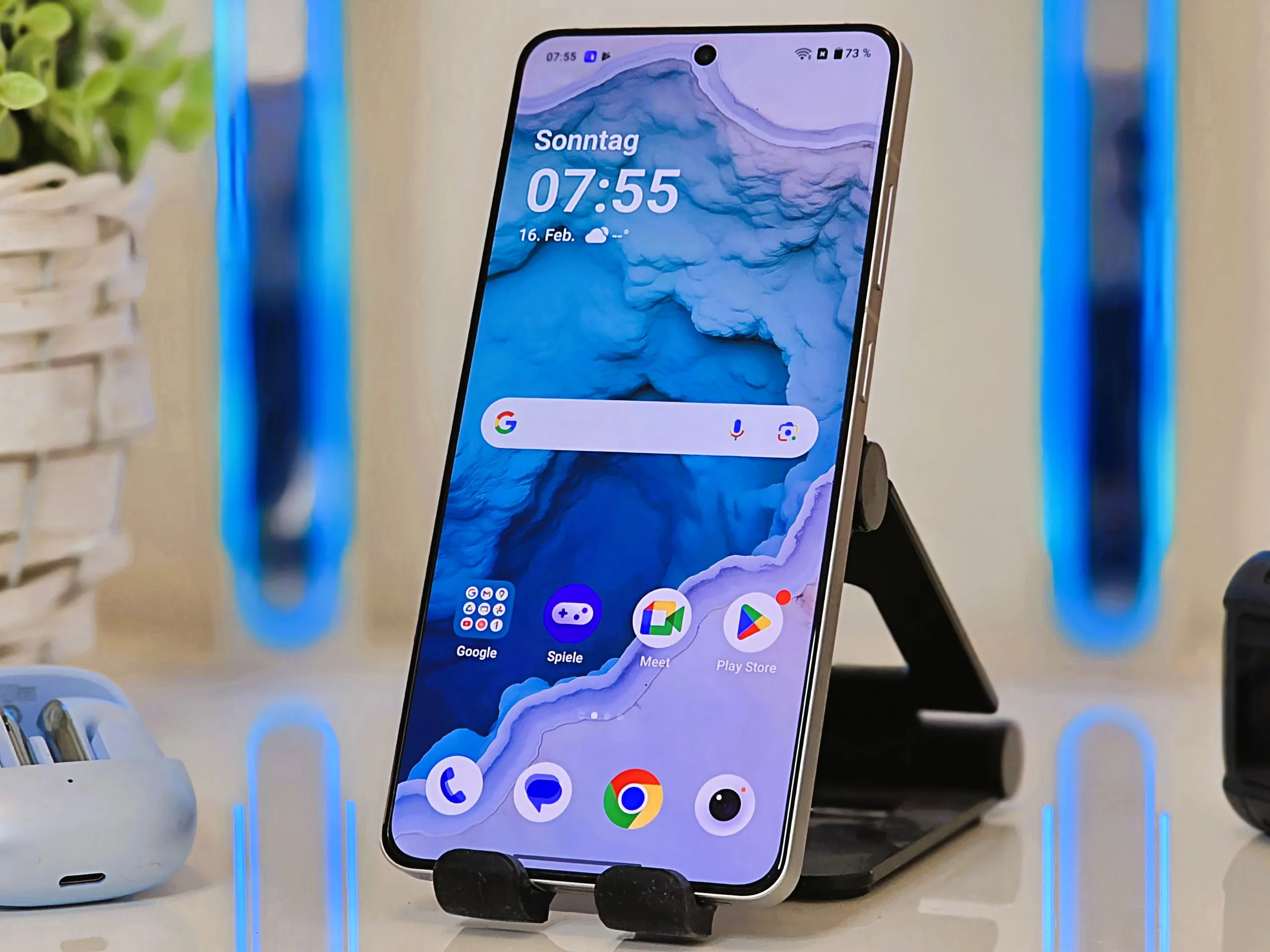 OnePlus February 2026 OxygenOS Update: AI Eraser & Video Tools