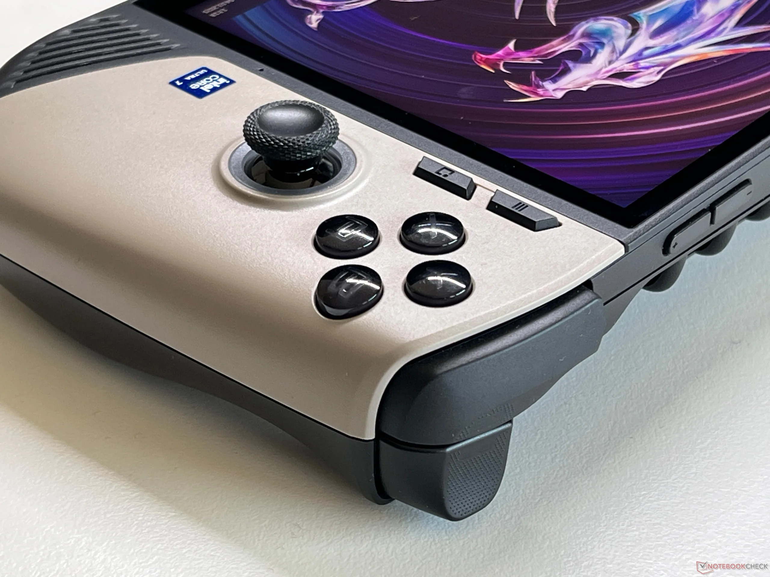 Intel Panther Lake Chips: Powerful iGPUs for Gaming Handhelds