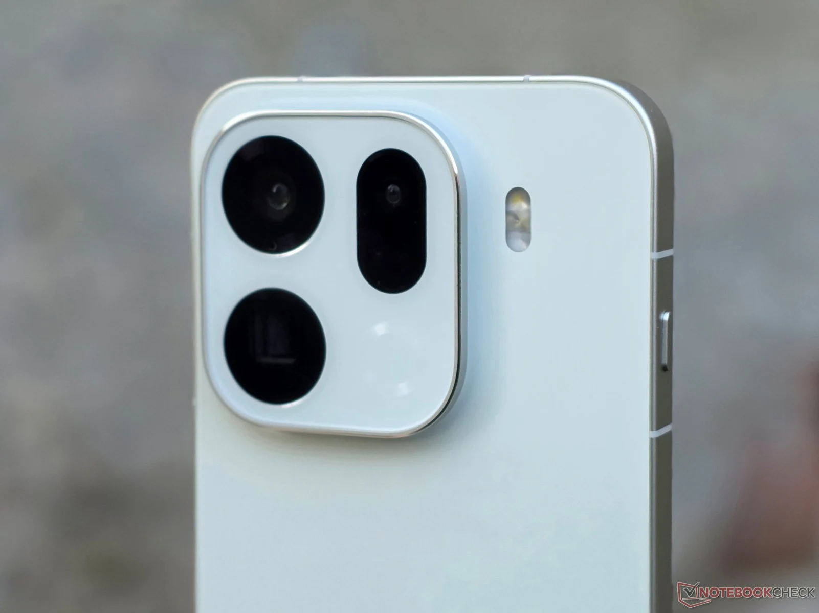 Oppo Find X10: Camera Upgrade and Dual Chipset Strategy Revealed