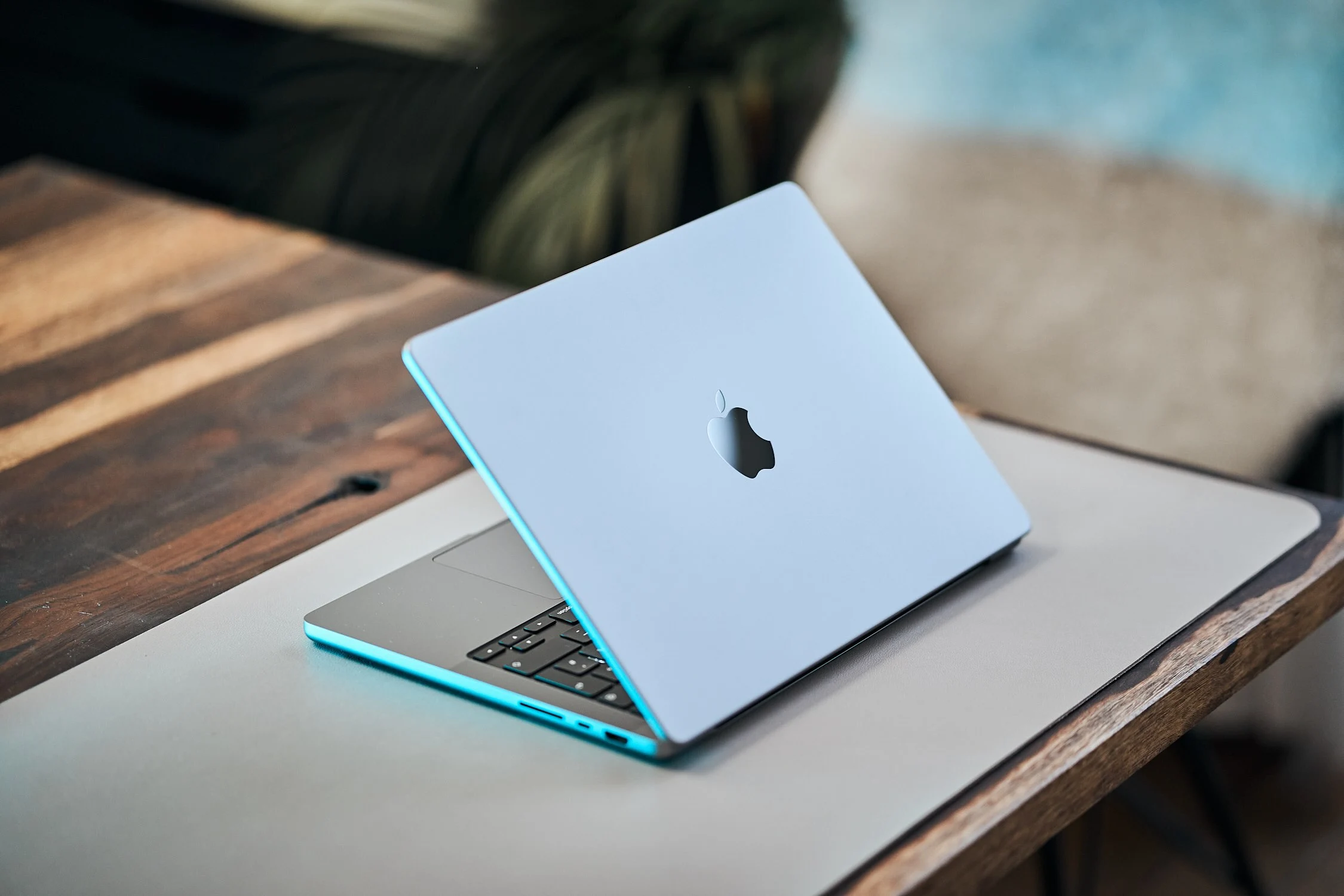 iOS Beta Uncovers M5 Max and M5 Ultra SoCs; M5 Pro Missing