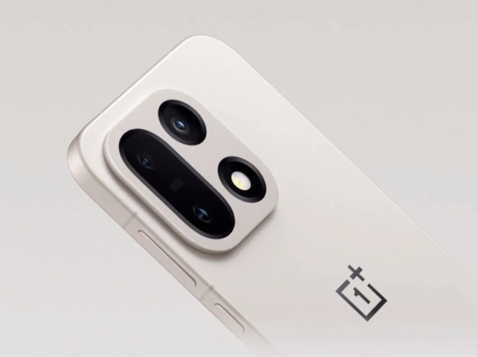 OnePlus 15T Set to Outperform Galaxy S26 Ultra with Magnetic Charging