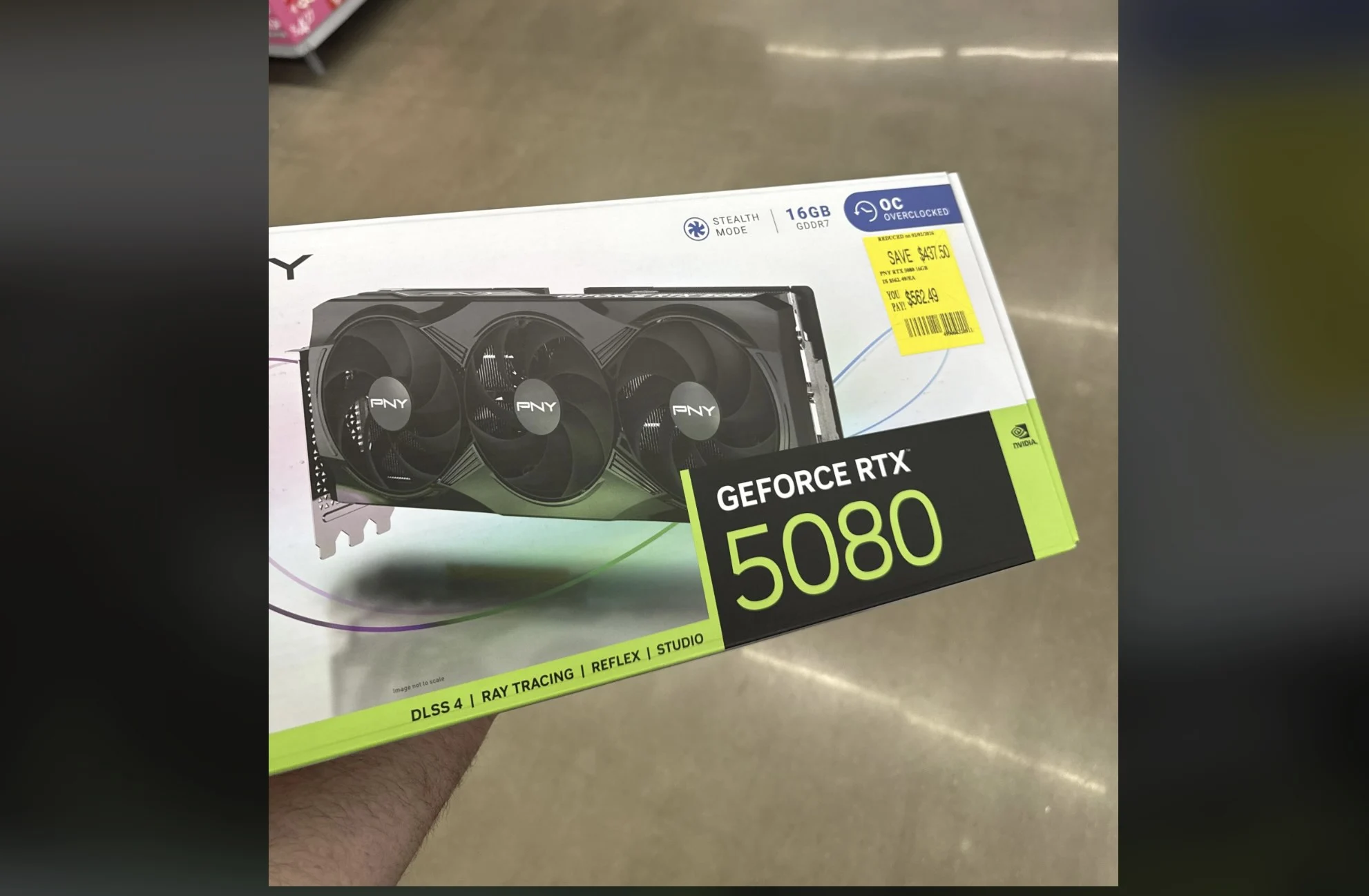 Gamer Scores RTX 5080 GPU with $437 Discount on Sale