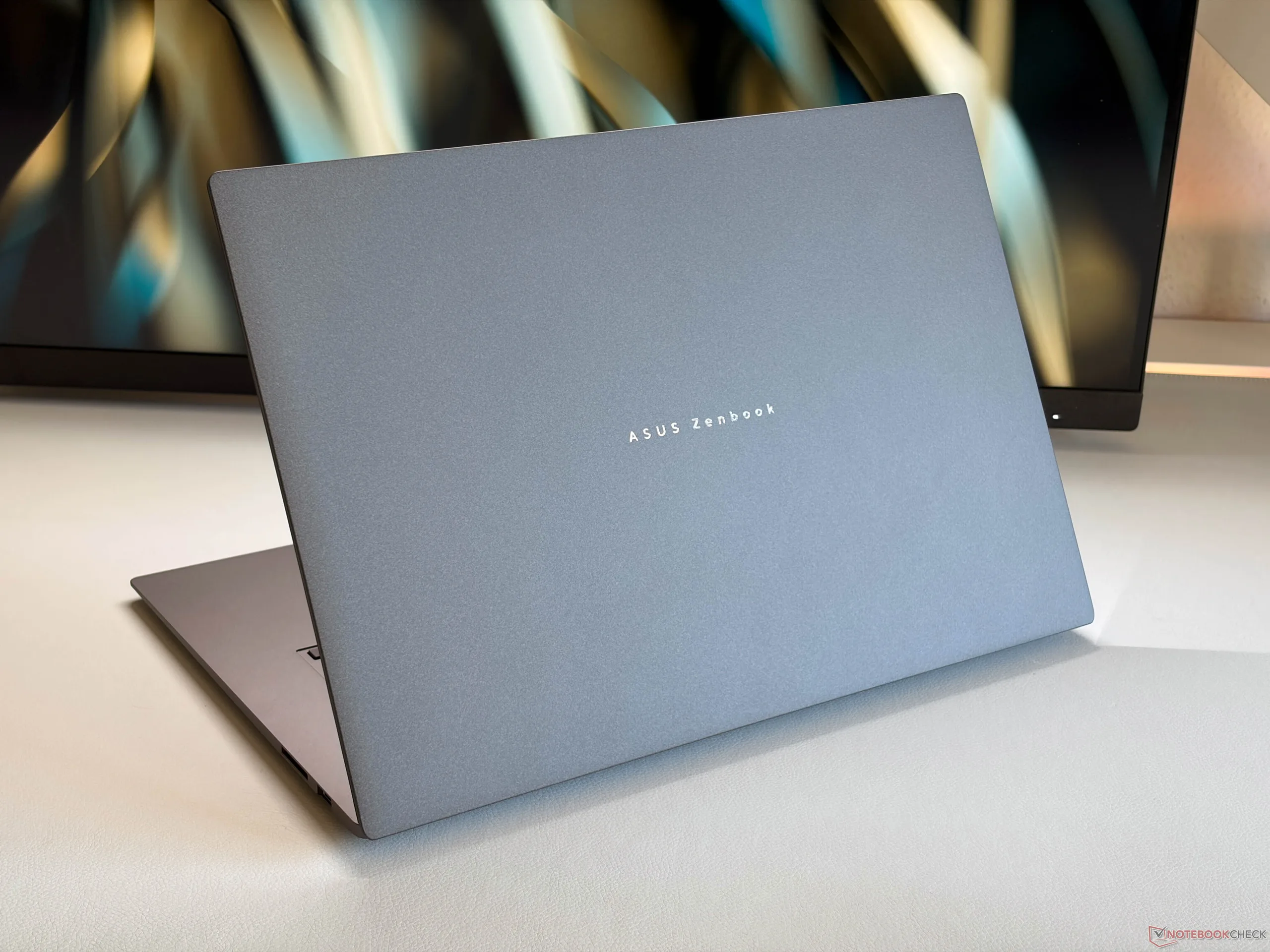 Asus Zenbook S16: Sleek Design & Perfect for Daily Tasks