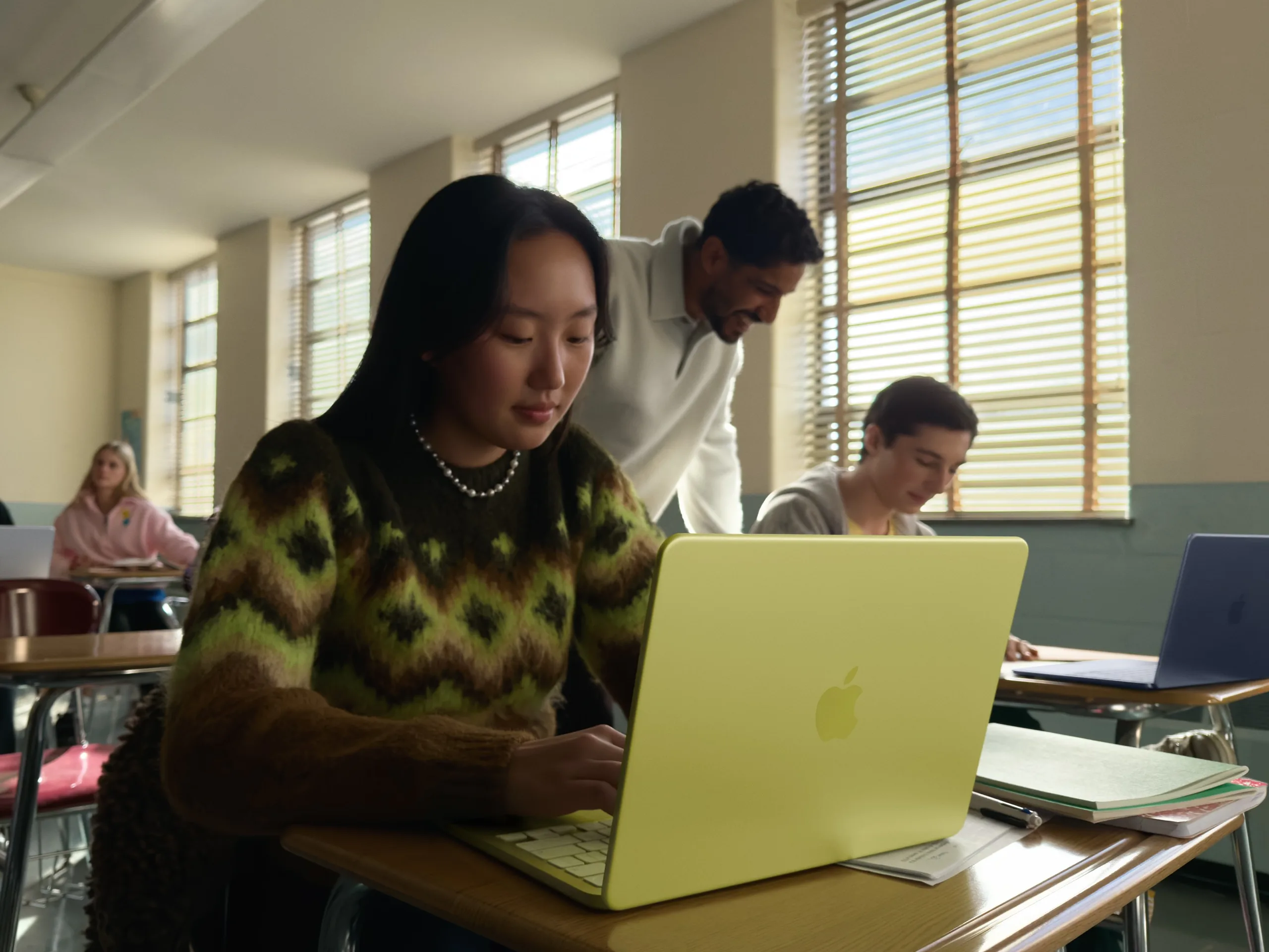 MacBook Neo Wins Fans and Media Approval Despite Weak Hardware