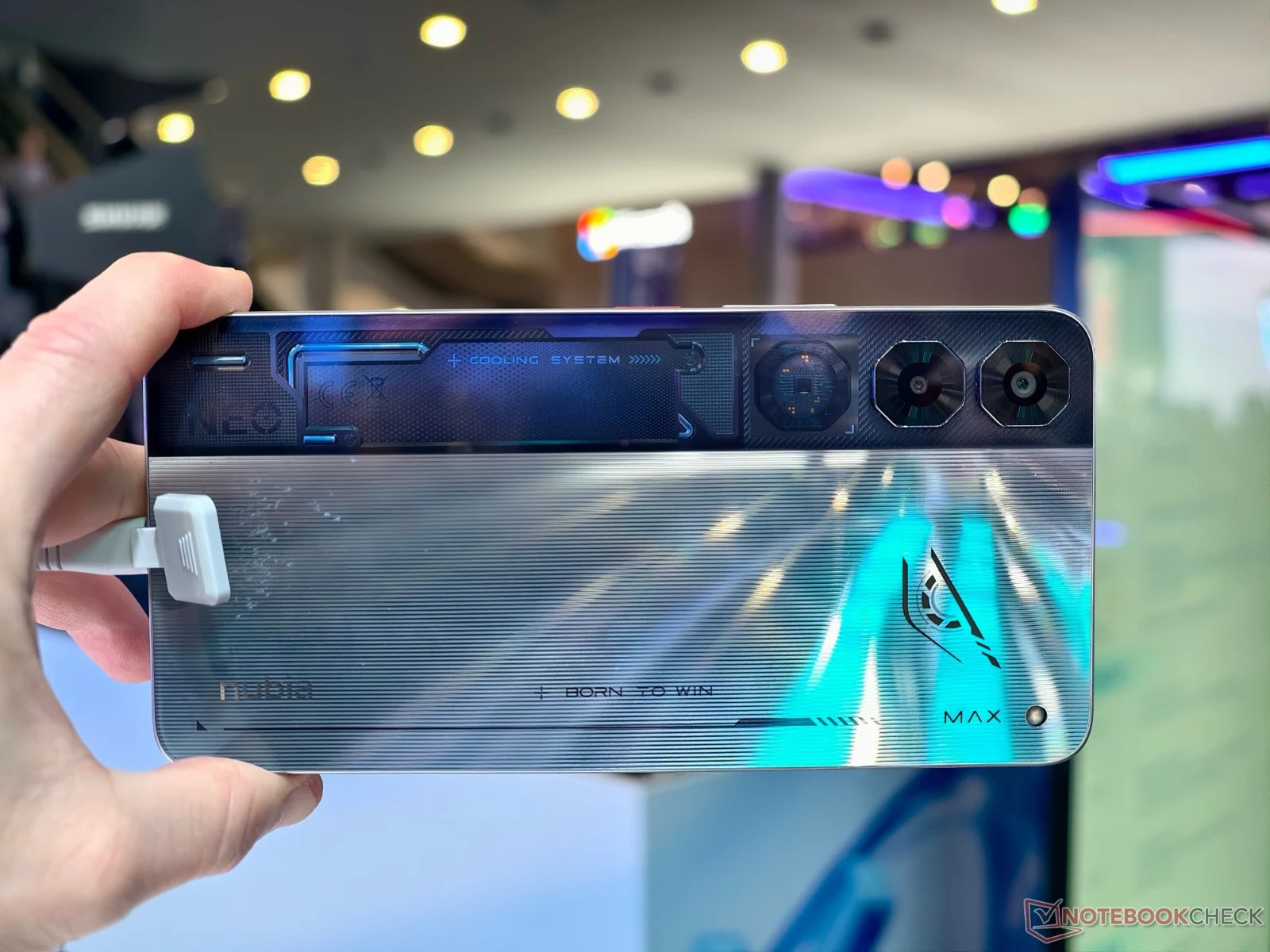 Neo 5 Max: New Global Smartphone with 7.5-Inch Display