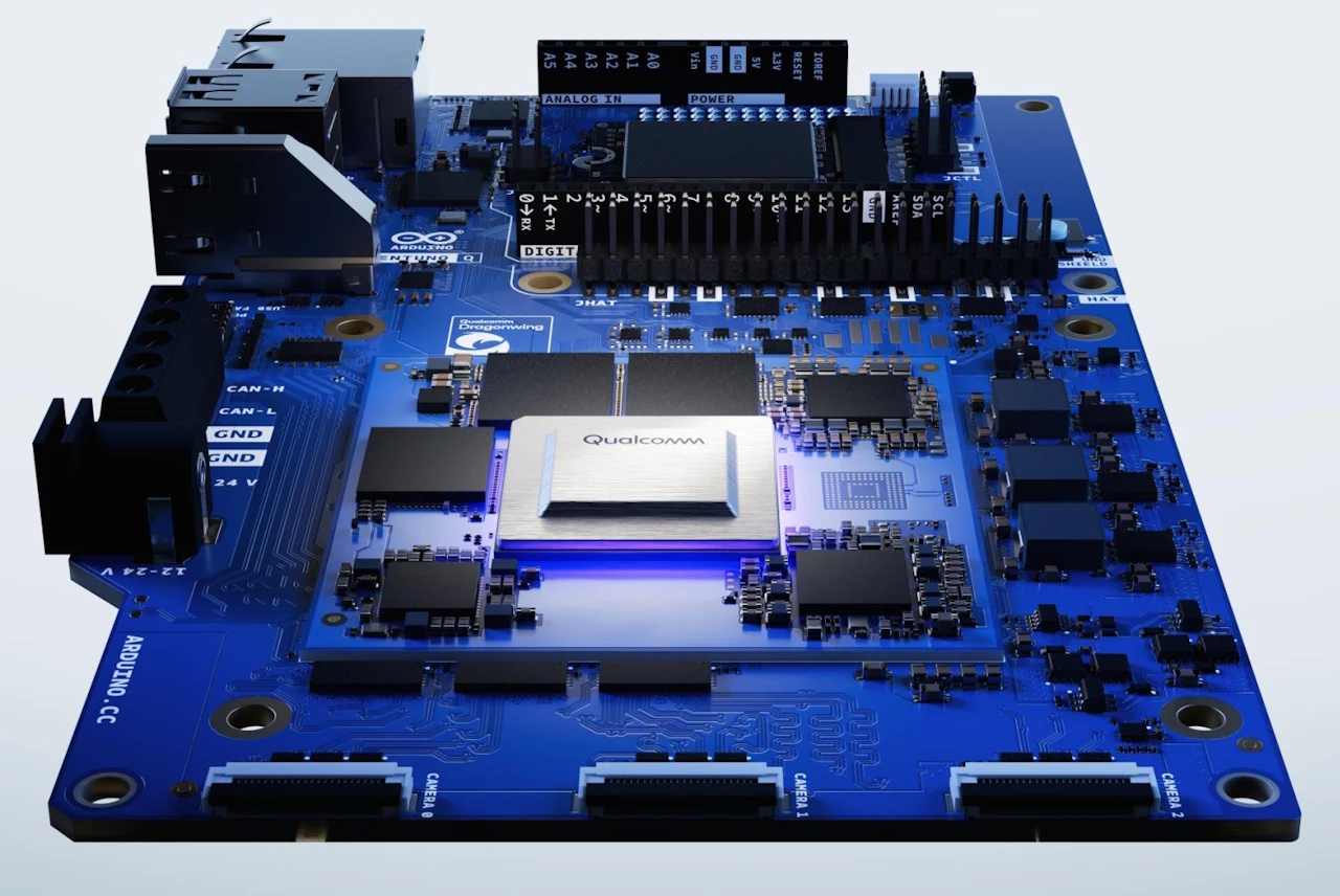 Qualcomm Launches Arduino Ventuno Q SBC for AI Projects