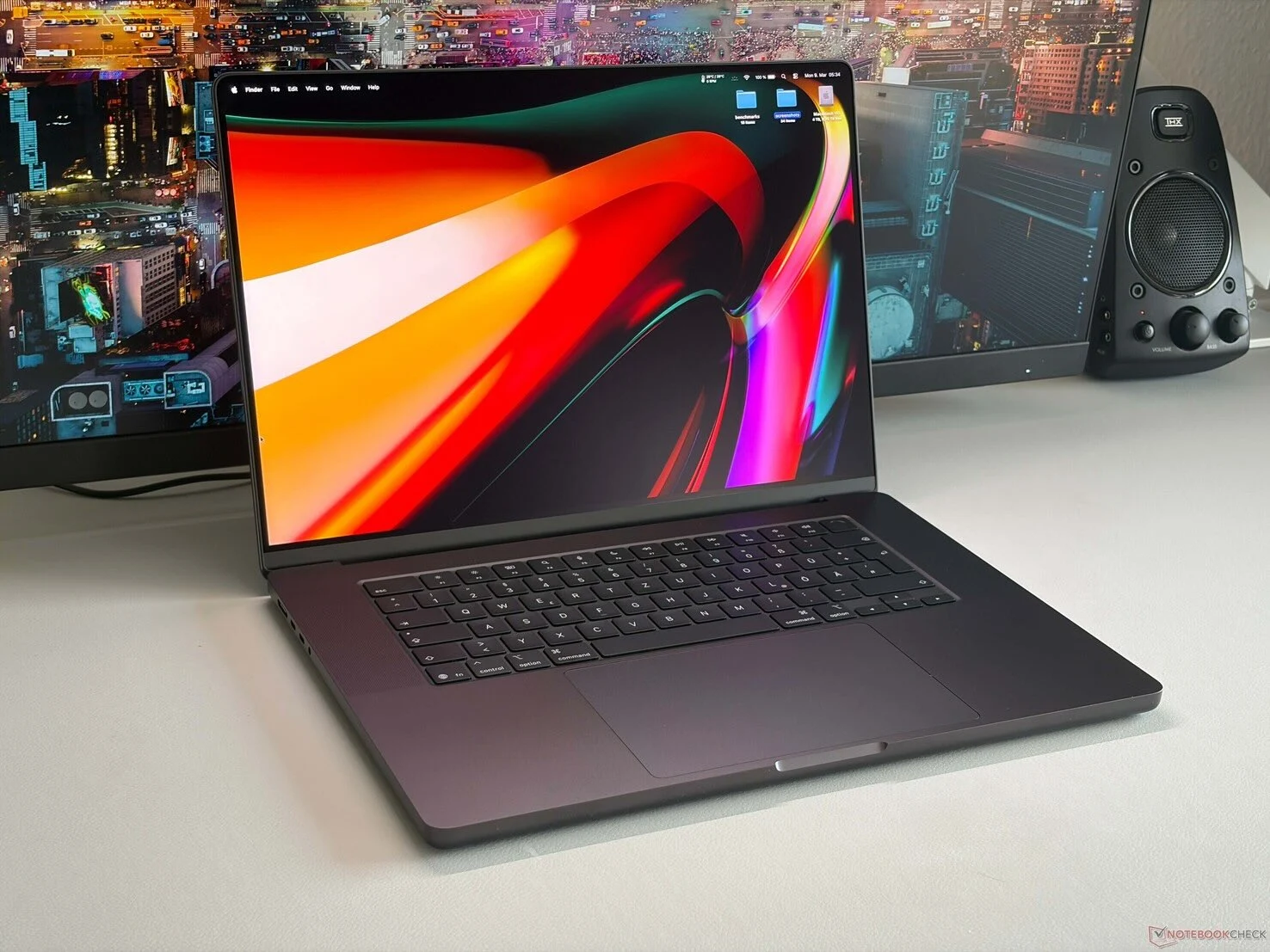 MacBook Pro to Get Major OLED Upgrade with Touch Support by 2027
