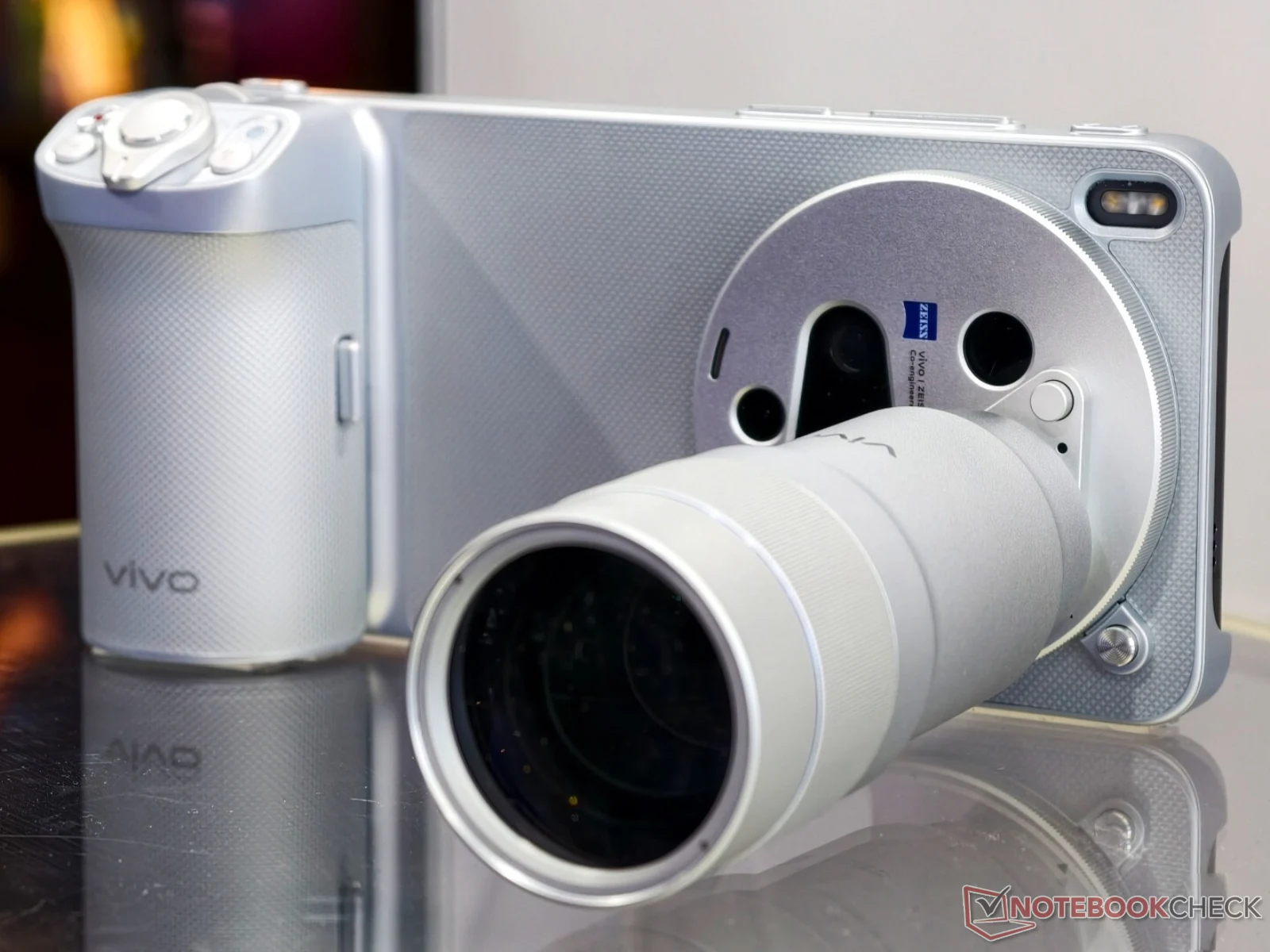 Vivo X300 Ultra Revealed: Official 800mm Camera Samples Before Launch