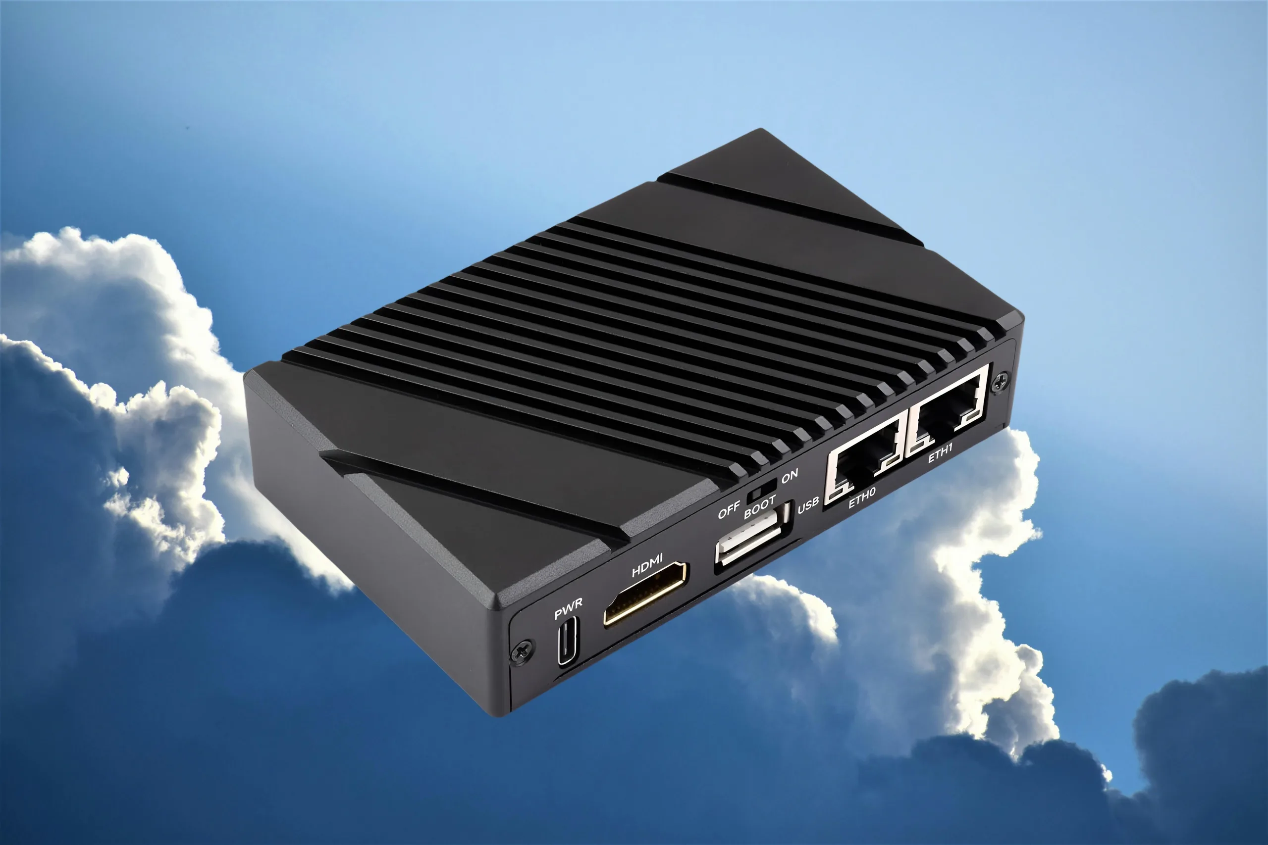 Waveshare Launches Affordable Fanless Mini PC Case for Raspberry Pi CM5