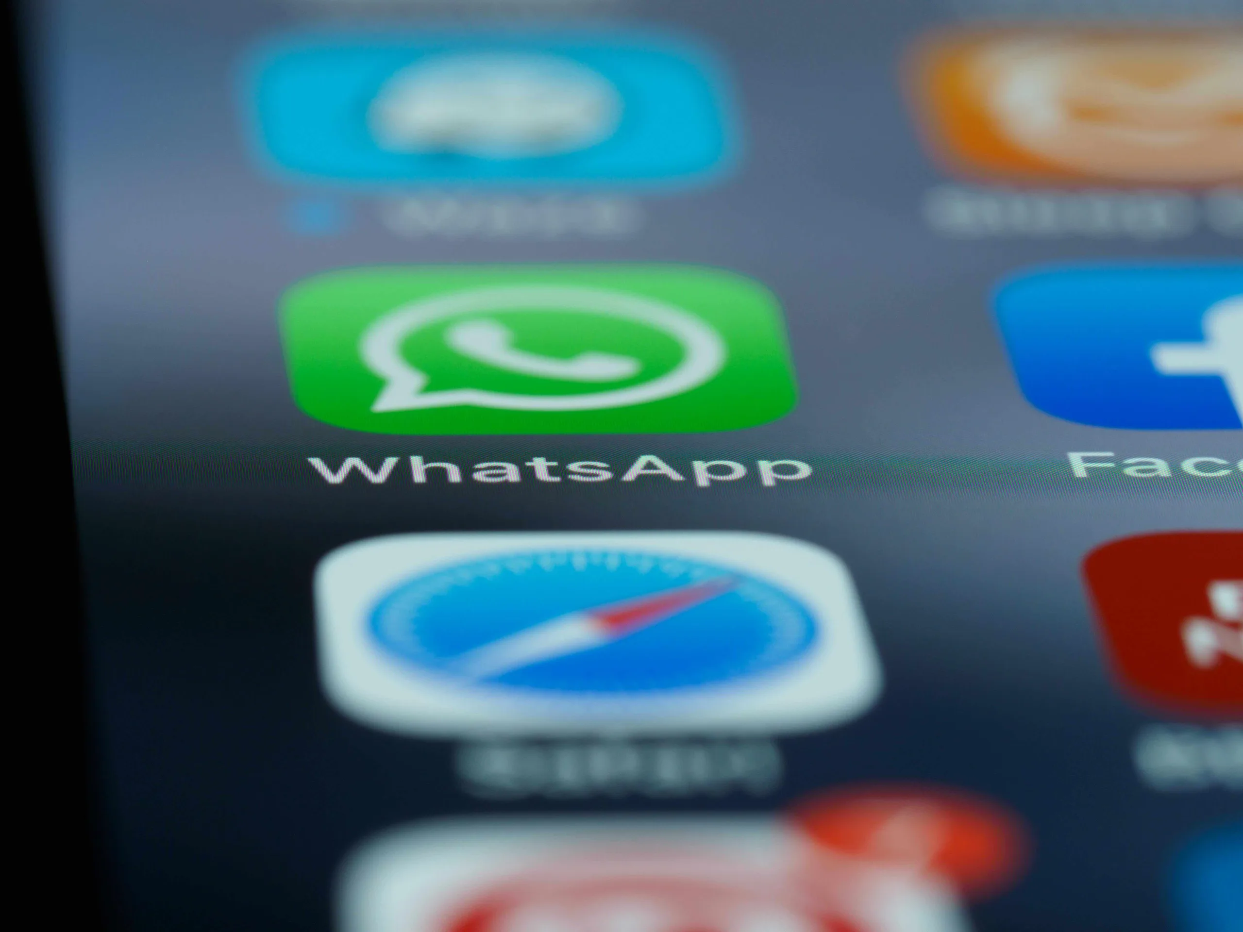 WhatsApp Developing Paid Subscription with Exclusive Features