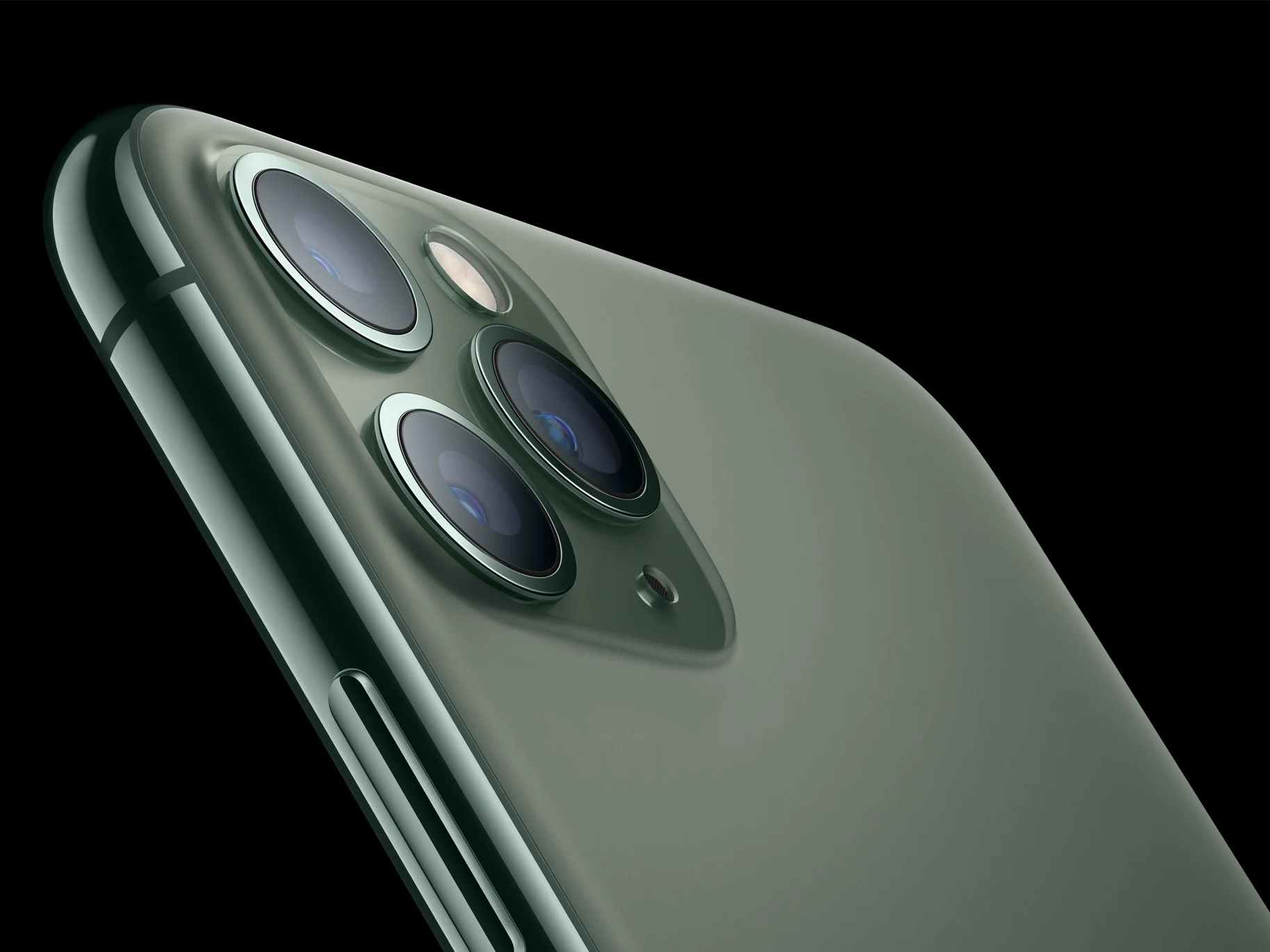 Four iPhone Models Will Not Receive iOS 27, Leaker Reveals