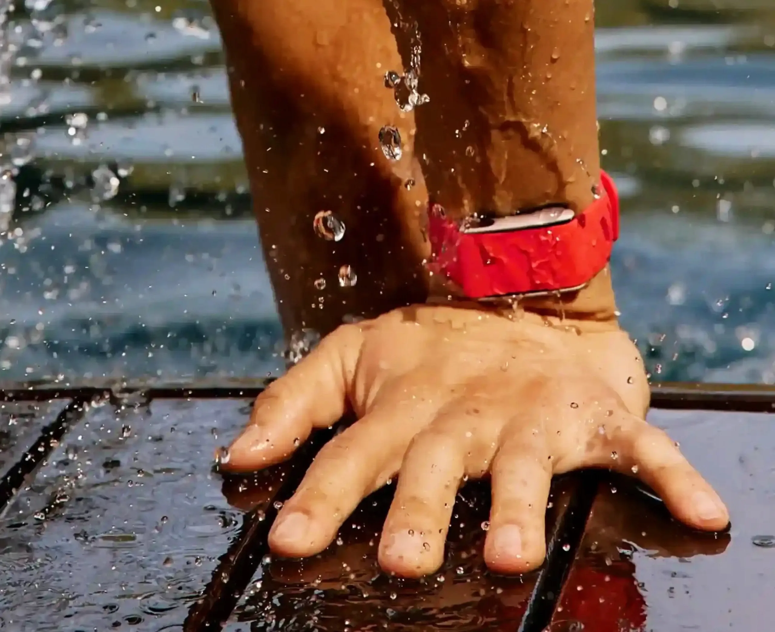 Google Unveils New Fitbit Smartwatch in Latest Video