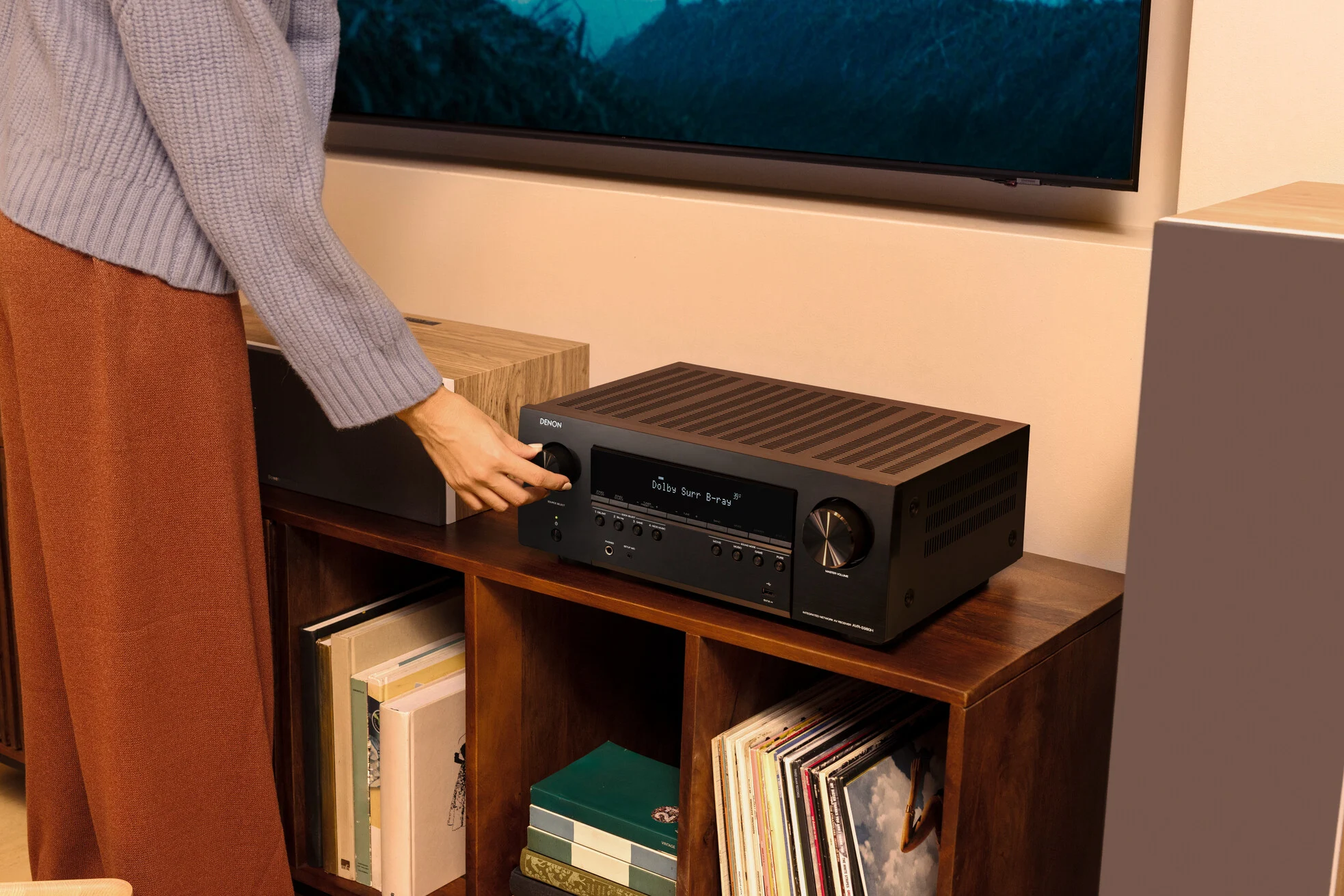 Affordable 7.2-Channel Home Cinema Receiver with Wireless Surround Support