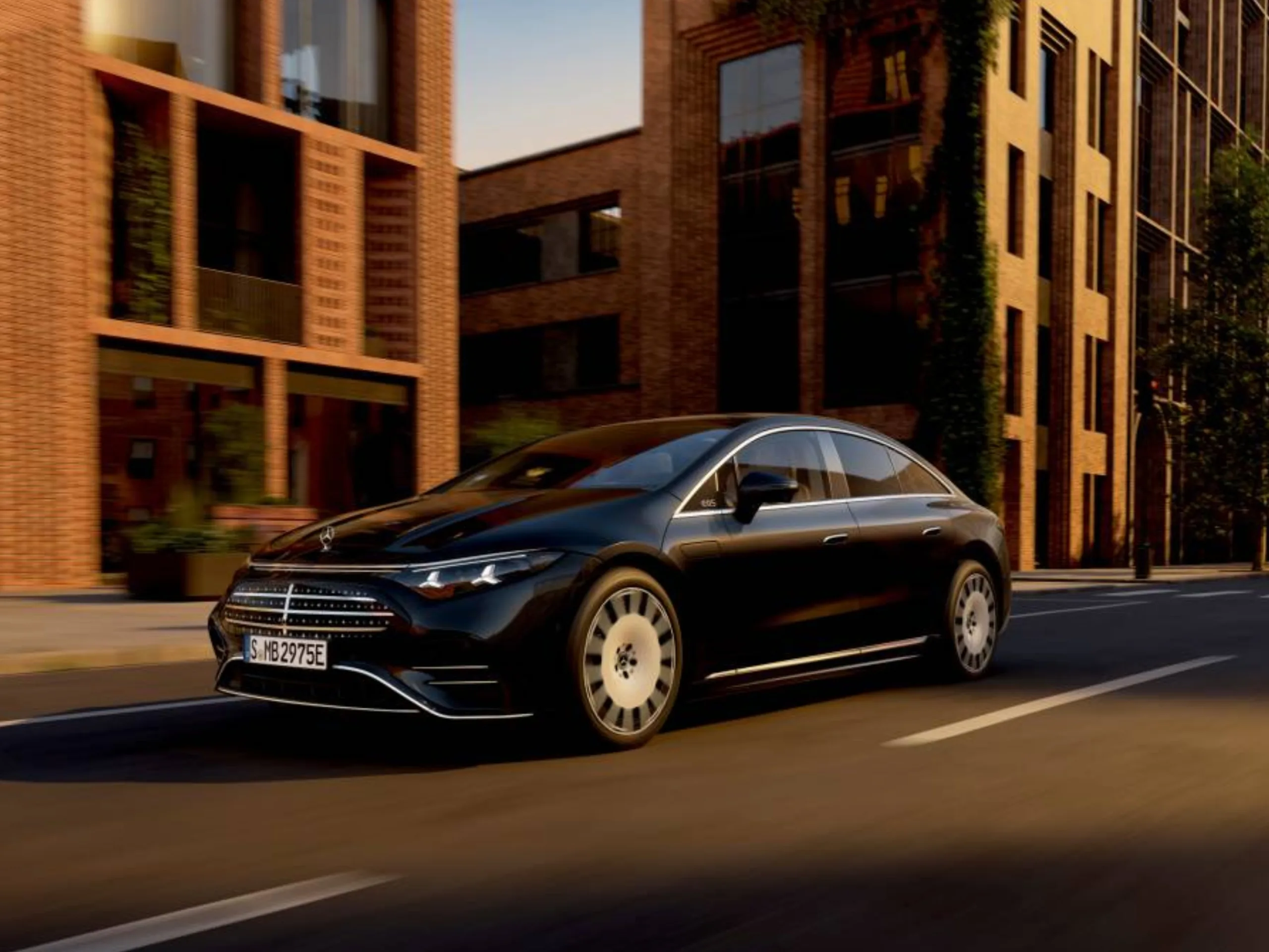 Mercedes EQS 2026: 800V System & 926 km Range to Improve Image