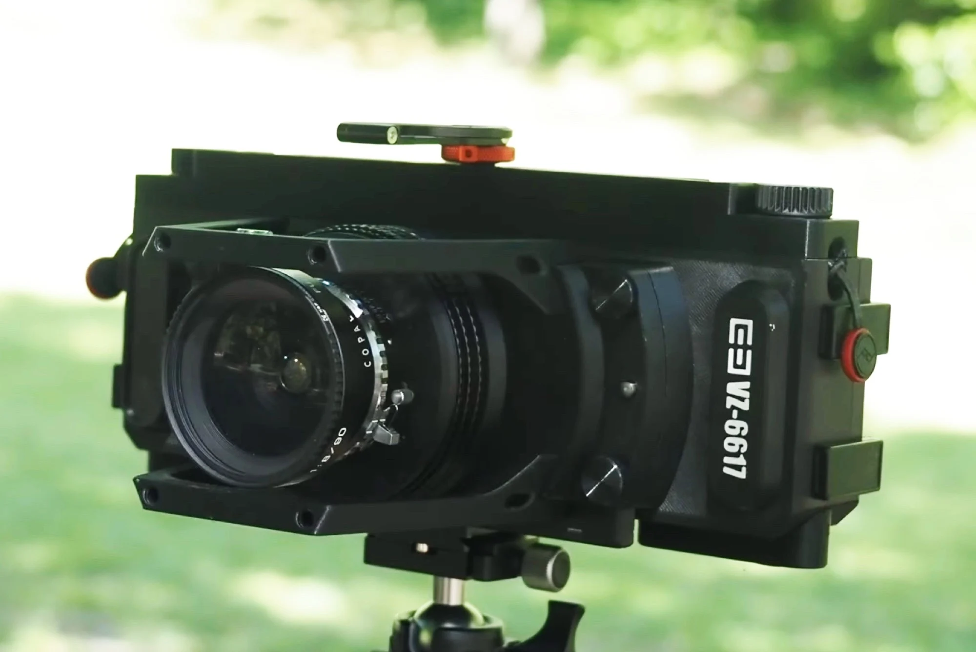New Medium Format Camera Captures Square to Hasselblad XPan Photos
