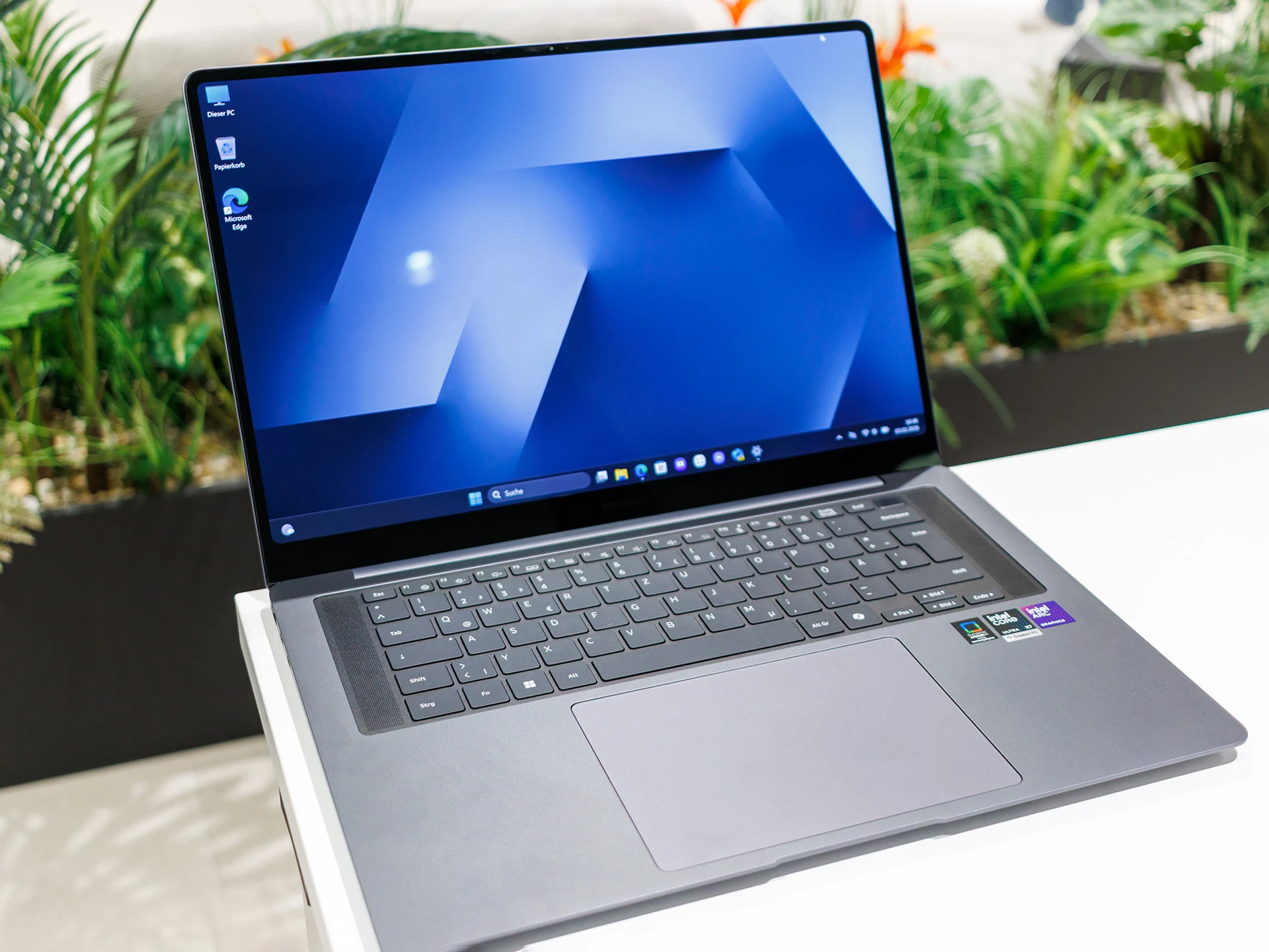 Samsung Galaxy Book6 Pro: Is the $2100 Price Worth It for a Multimedia Laptop