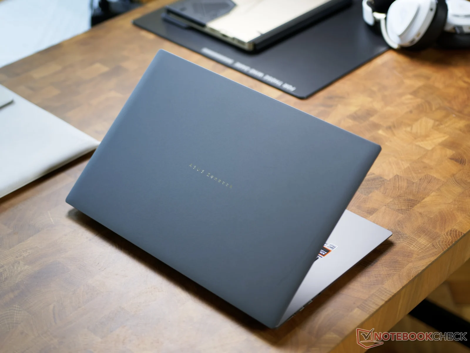 Asus Reveals New Prices for Latest 14-inch and 16-inch OLED Laptops