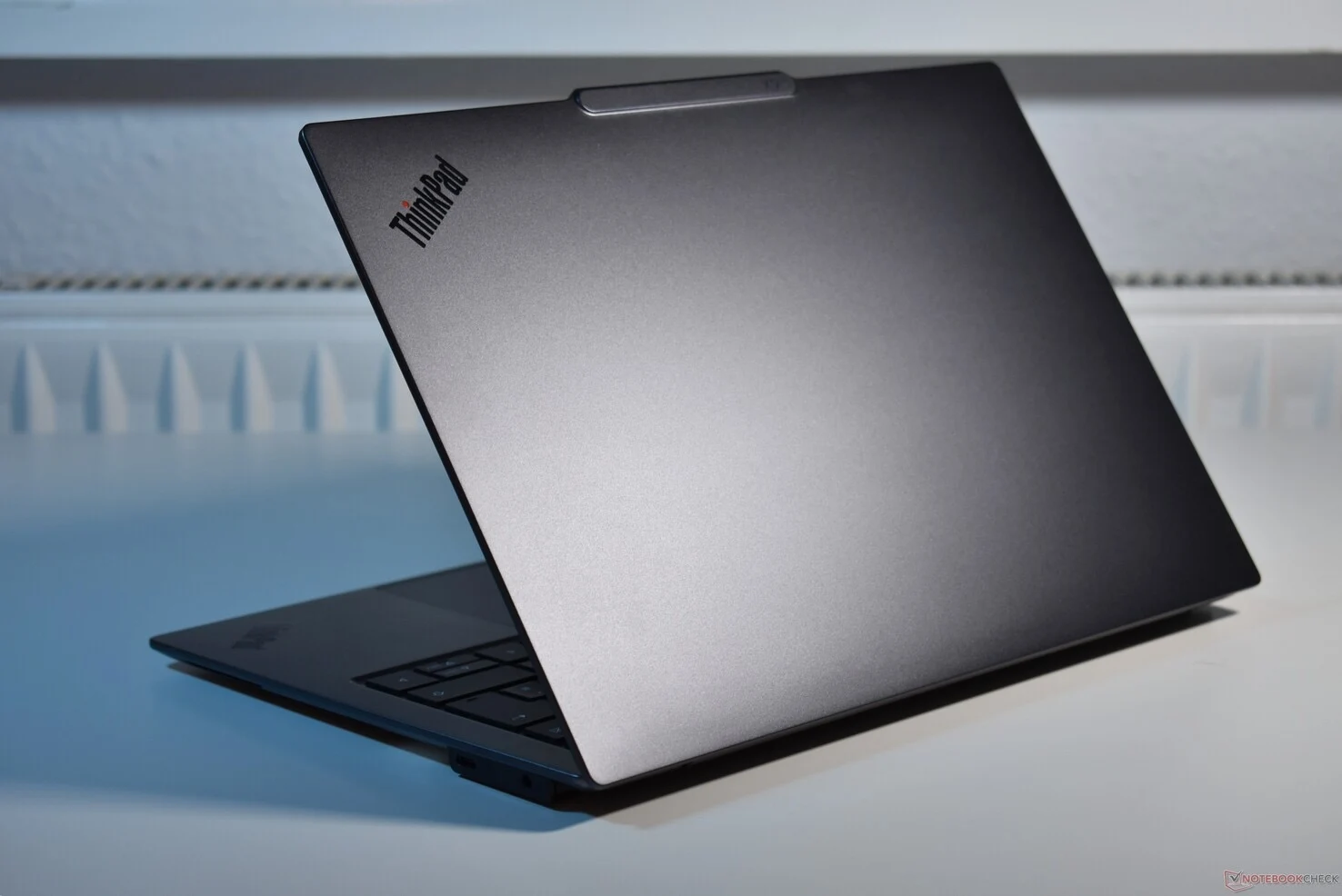 Lenovo ThinkPad X9 with 32GB RAM & OLED Screen – $687 Off Deal