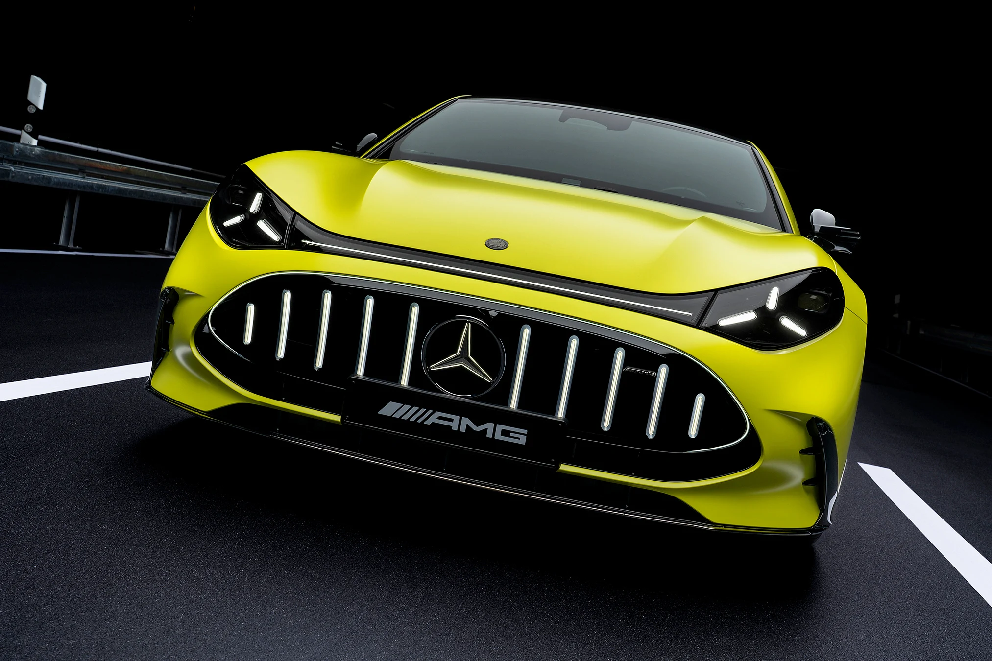 Mercedes-AMG GT 4-Door Coupe: 1,153-HP Electric Performance Hits 125 MPH in 6.4s