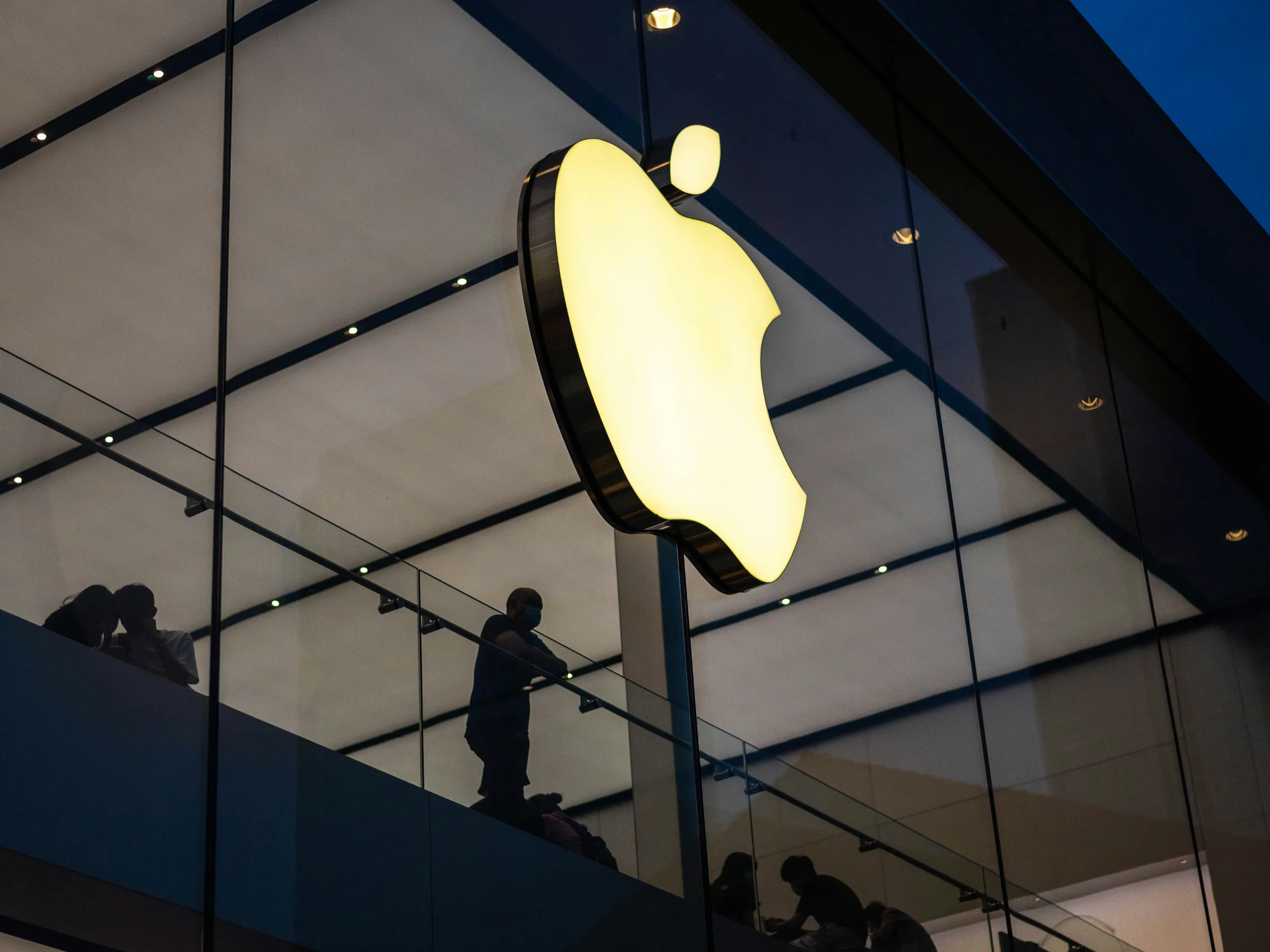 Apple A21 SoC May Replace TSMC with Intel or Samsung, Boosting Fate