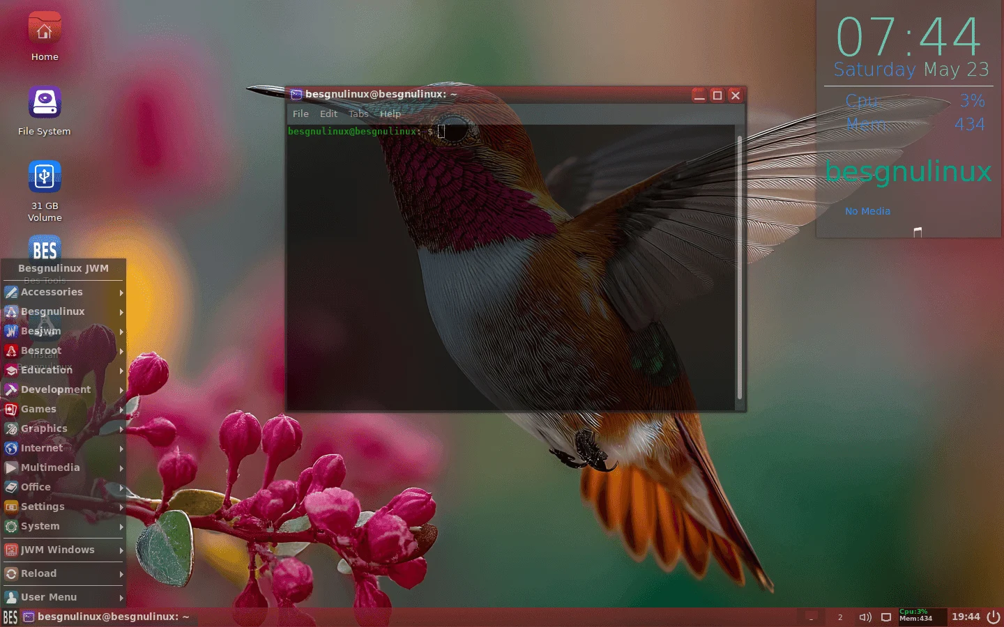 Debian-Based Besgnulinux 4-0 Launches with Improvements