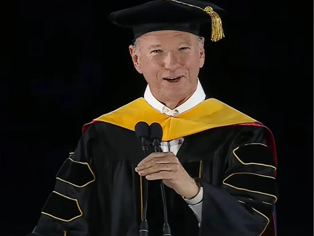 Ex-Google CEO Booed at University of Arizona Over AI Remarks