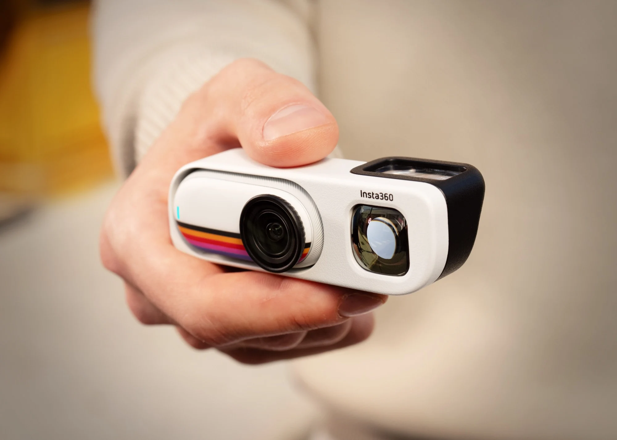 Insta360 Go 3S: Retro Action Camera with Optical Viewfinder